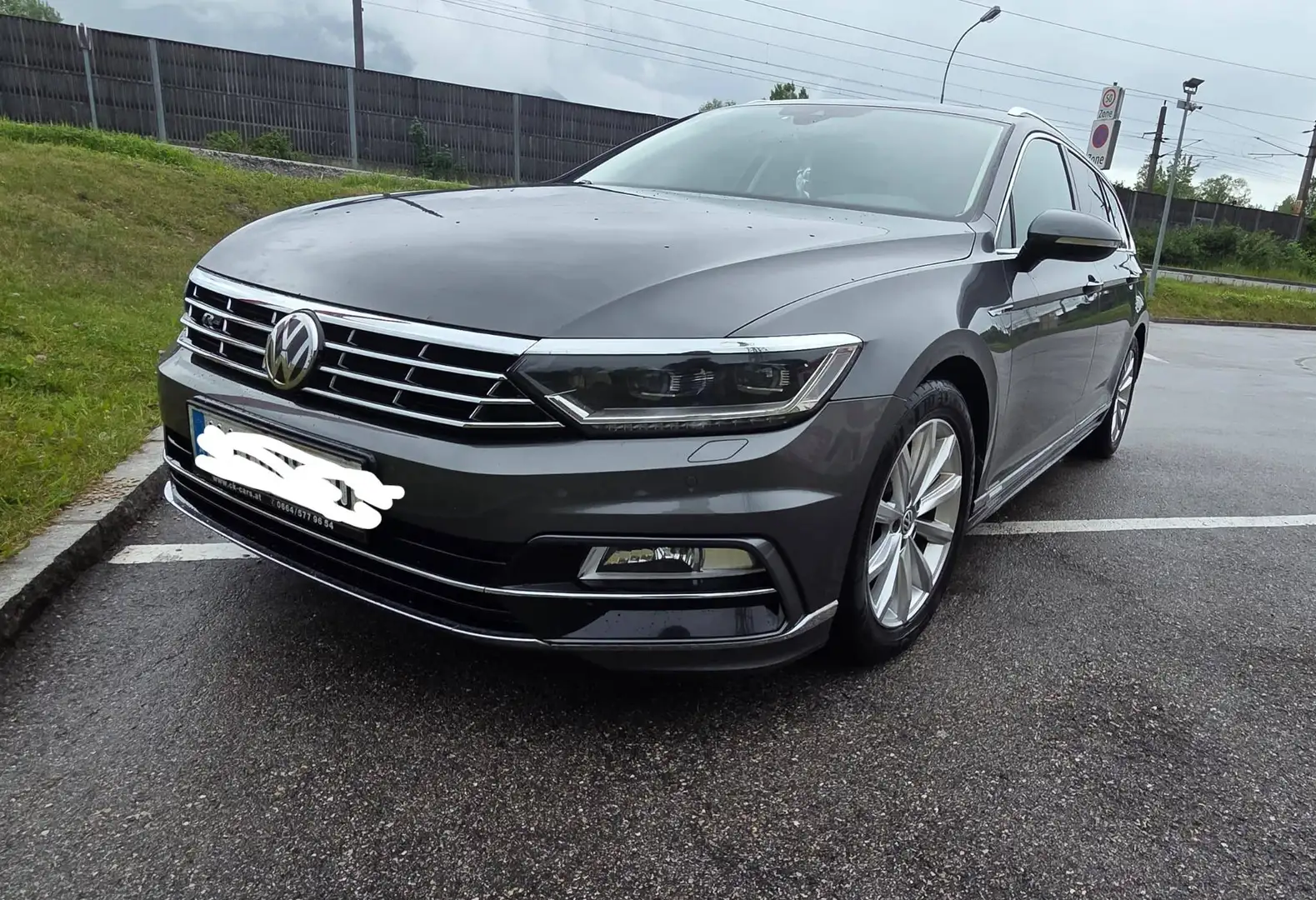 Volkswagen Passat Variant Passat R-Line TDI 4Motion DSG Grau - 1