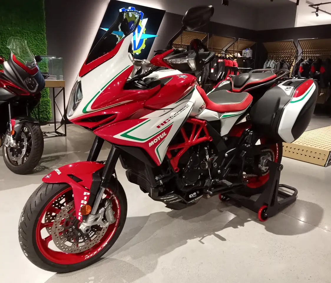 MV Agusta Turismo Veloce 800