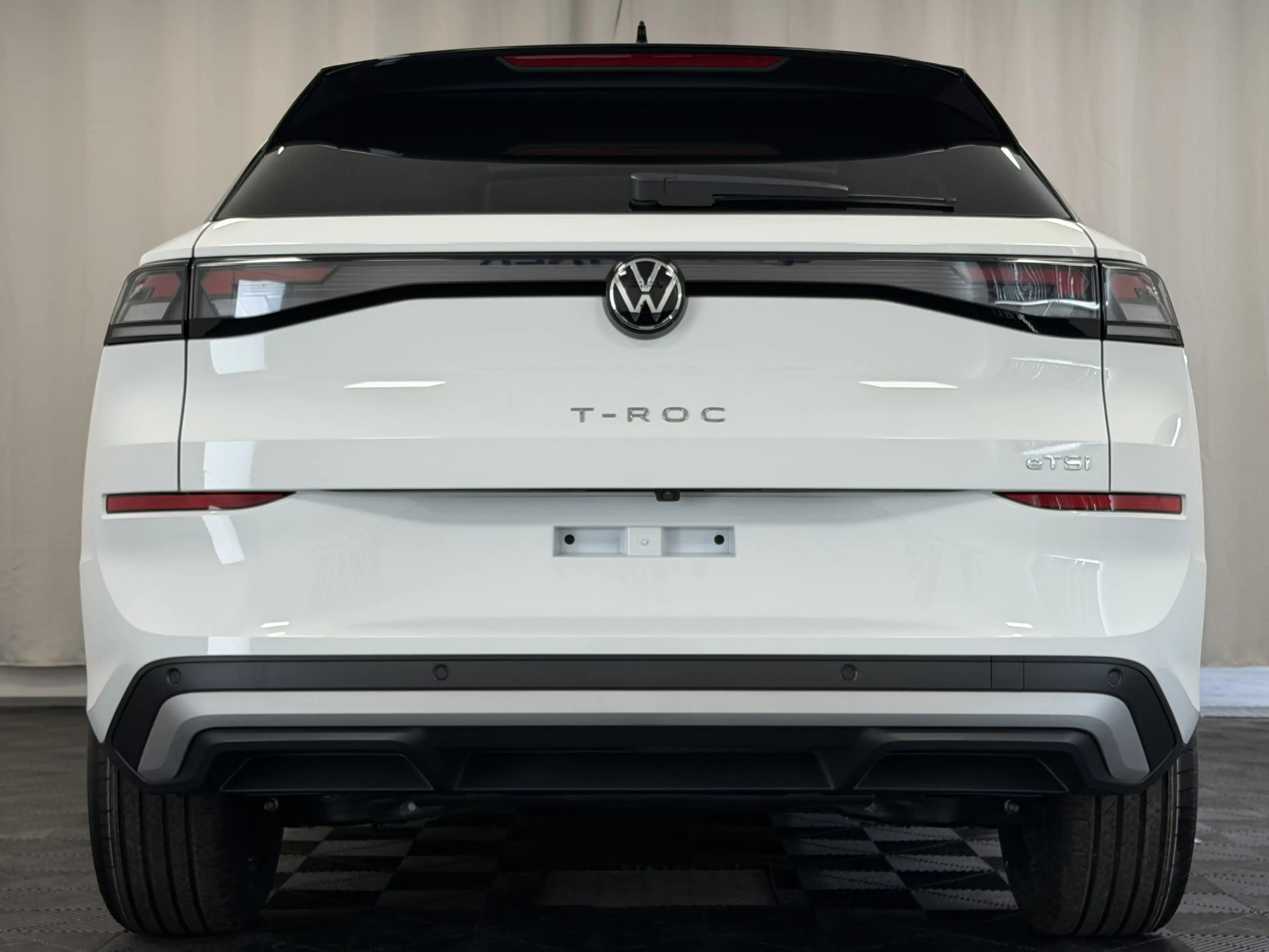Volkswagen T-Roc 1.5 eTSI DSG Life 5J-Garantie Ambiente AHK — photo 7