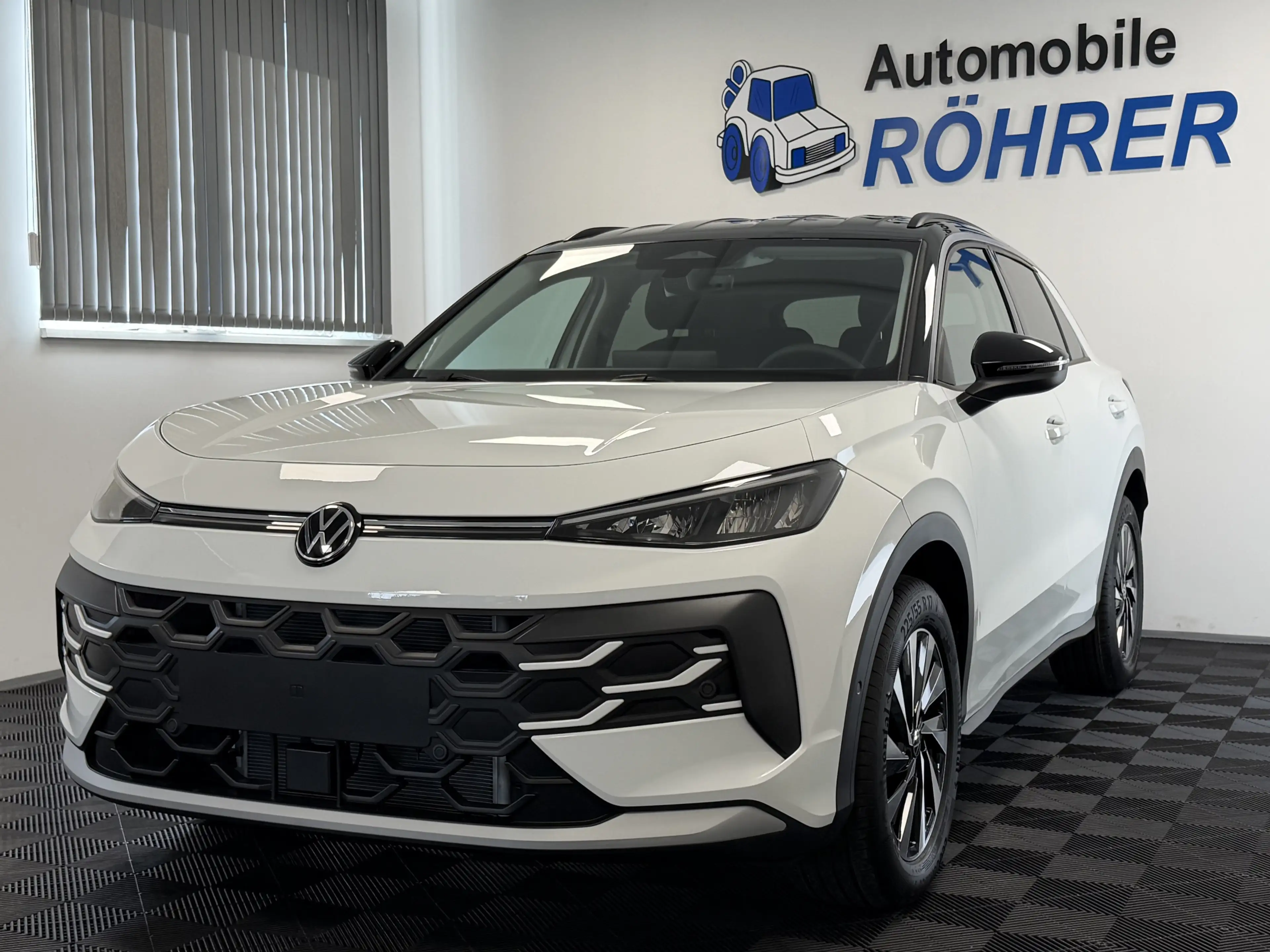 Volkswagen T-Roc 1.5 eTSI DSG Life 5J-Garantie Ambiente AHK