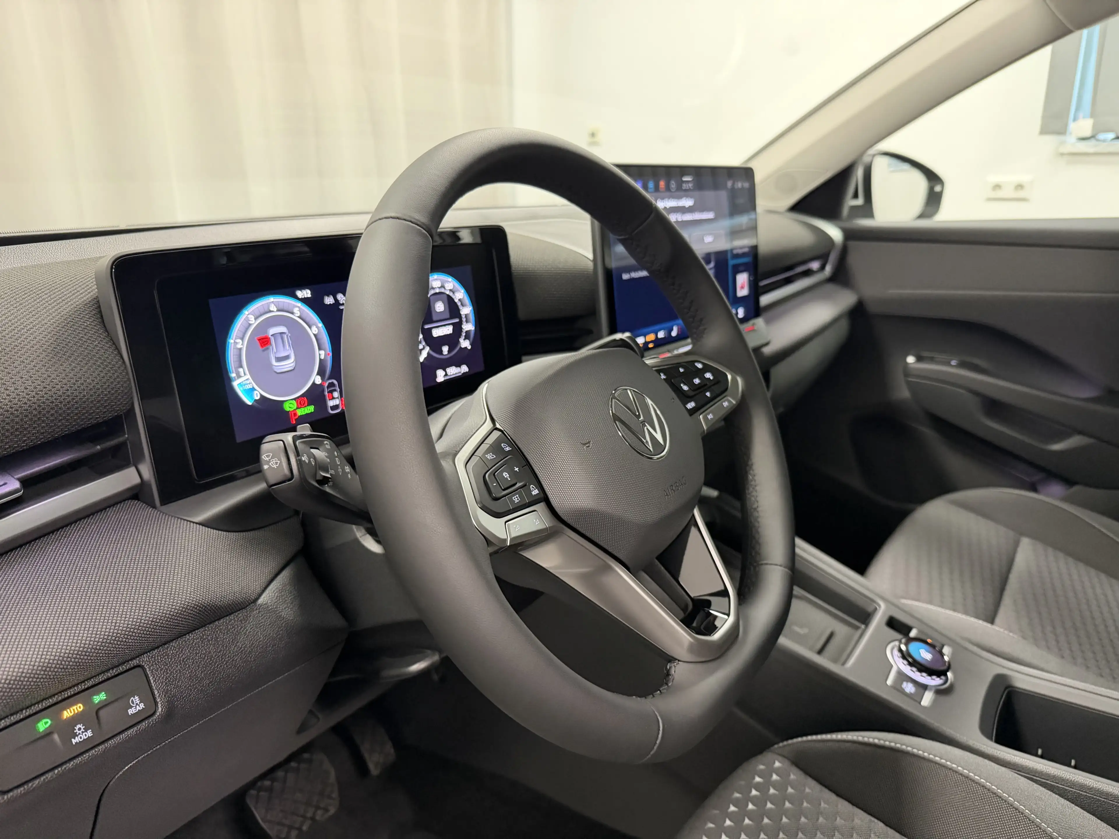 Volkswagen T-Roc 1.5 eTSI DSG Life 5J-Garantie Ambiente AHK — photo 10