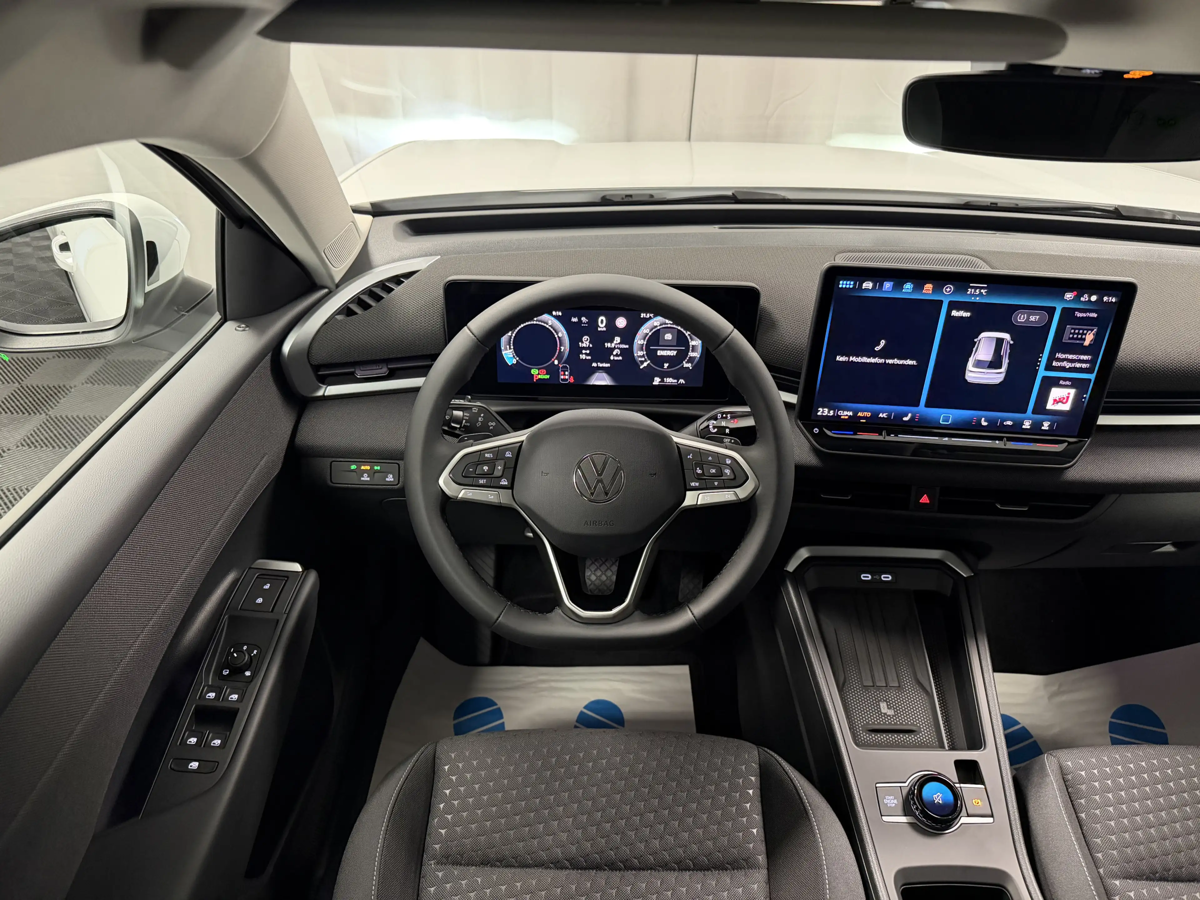 Volkswagen T-Roc 1.5 eTSI DSG Life 5J-Garantie Ambiente AHK — photo 13