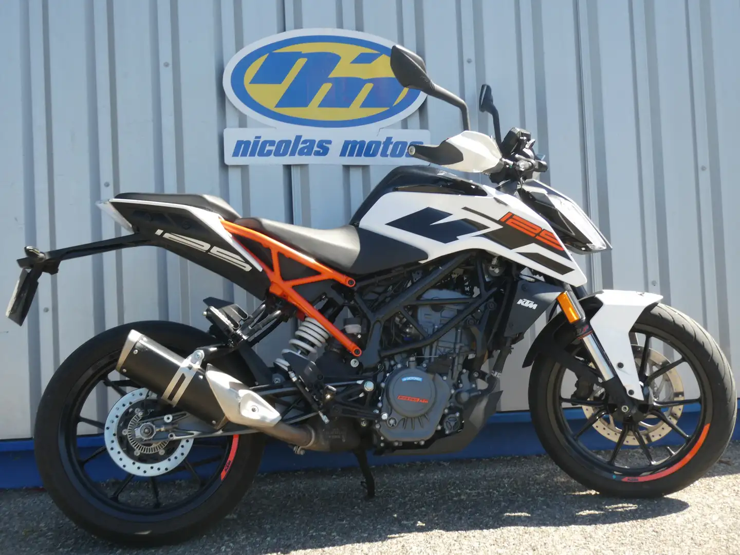KTM 125 Duke Alb - 1
