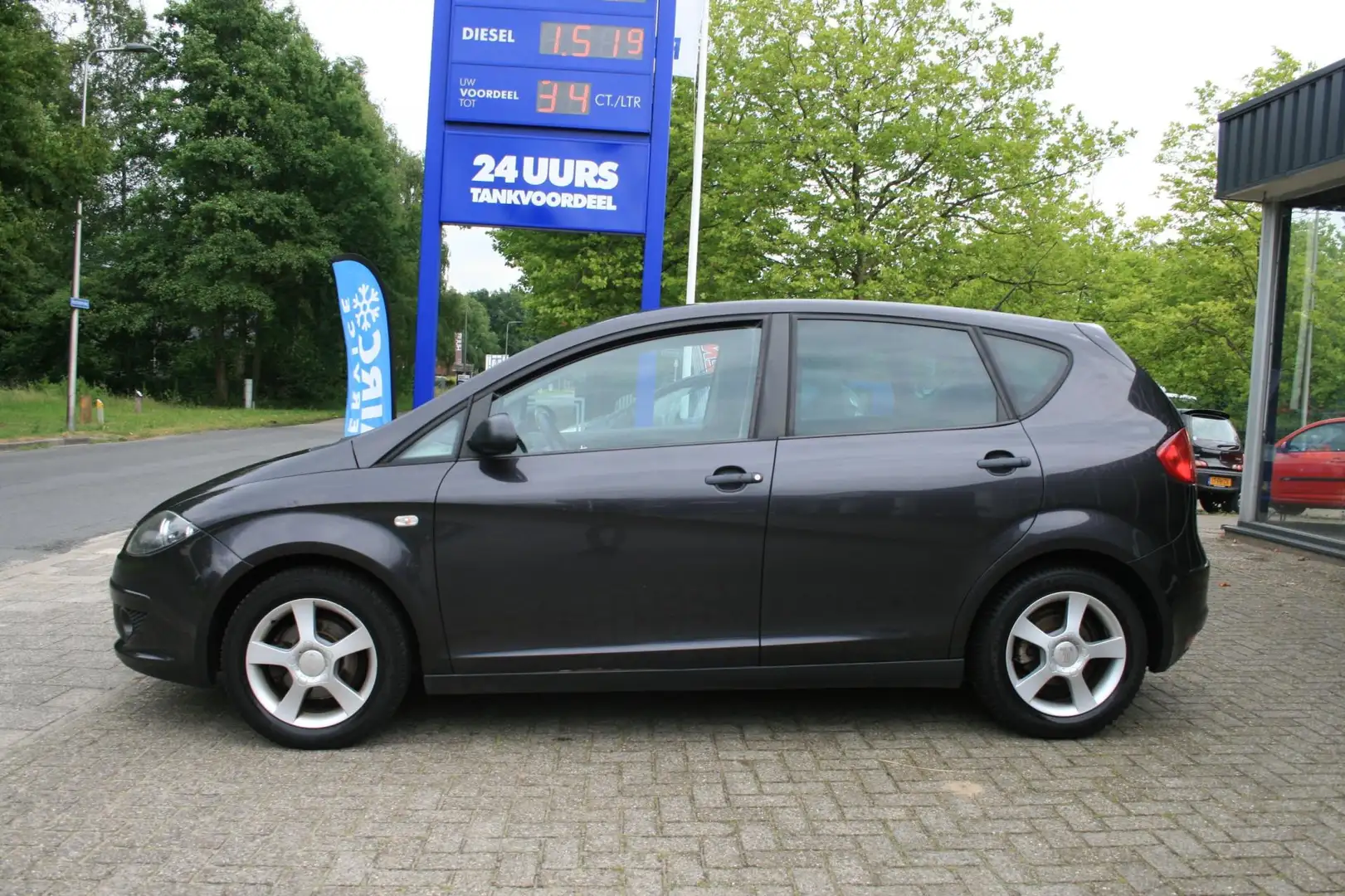 SEAT Altea 1.6 Reference |Airco | Ruime auto | Apk 2026 Zwart - 2