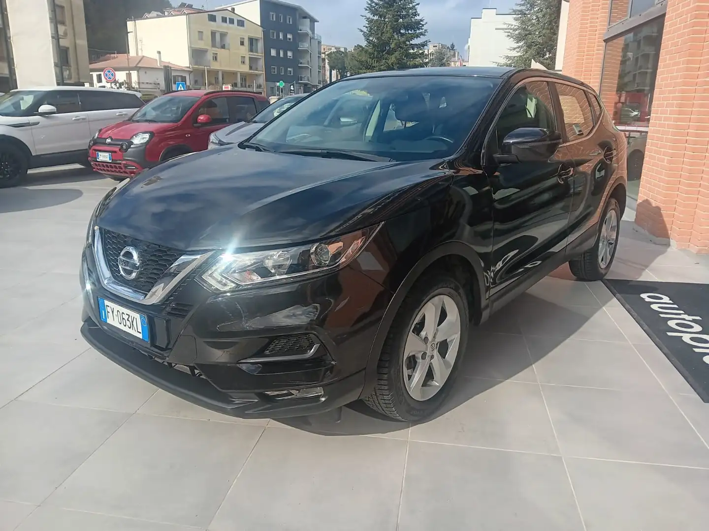 Nissan Qashqai Qashqai 1.5 dci Business 115cv dct Schwarz - 2