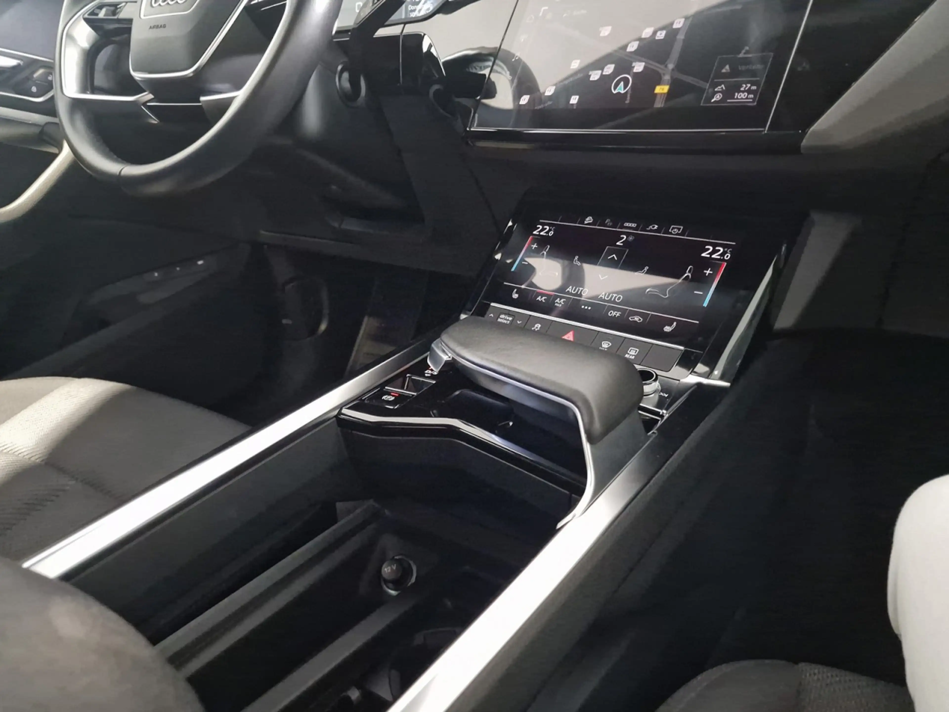 Audi Q8 e-tron 55 quattro Advanced Navi+ Matrix-LED Klima Navi — photo 10