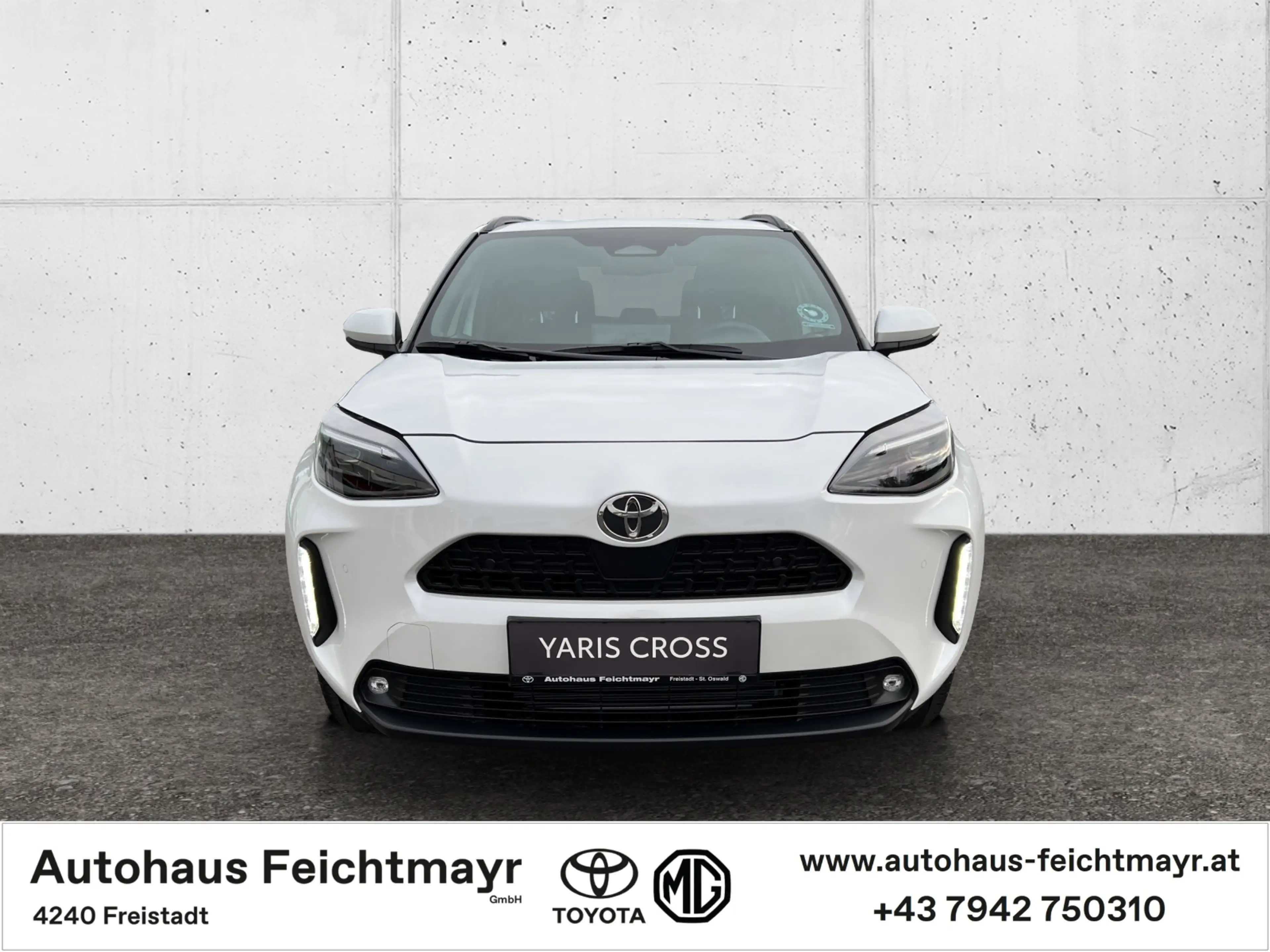 Toyota Yaris Cross HYBRID 2WD Active Drive Safety Paket 5t. — photo 2