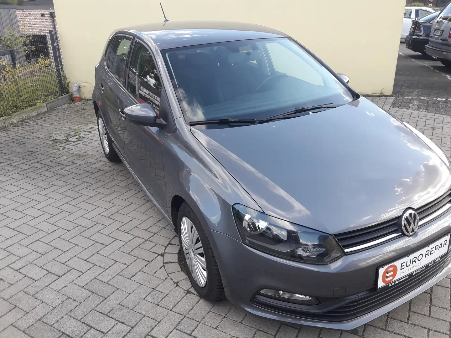 Volkswagen Polo Polo 1.0 Blue Motion Technology Lounge Grau - 2