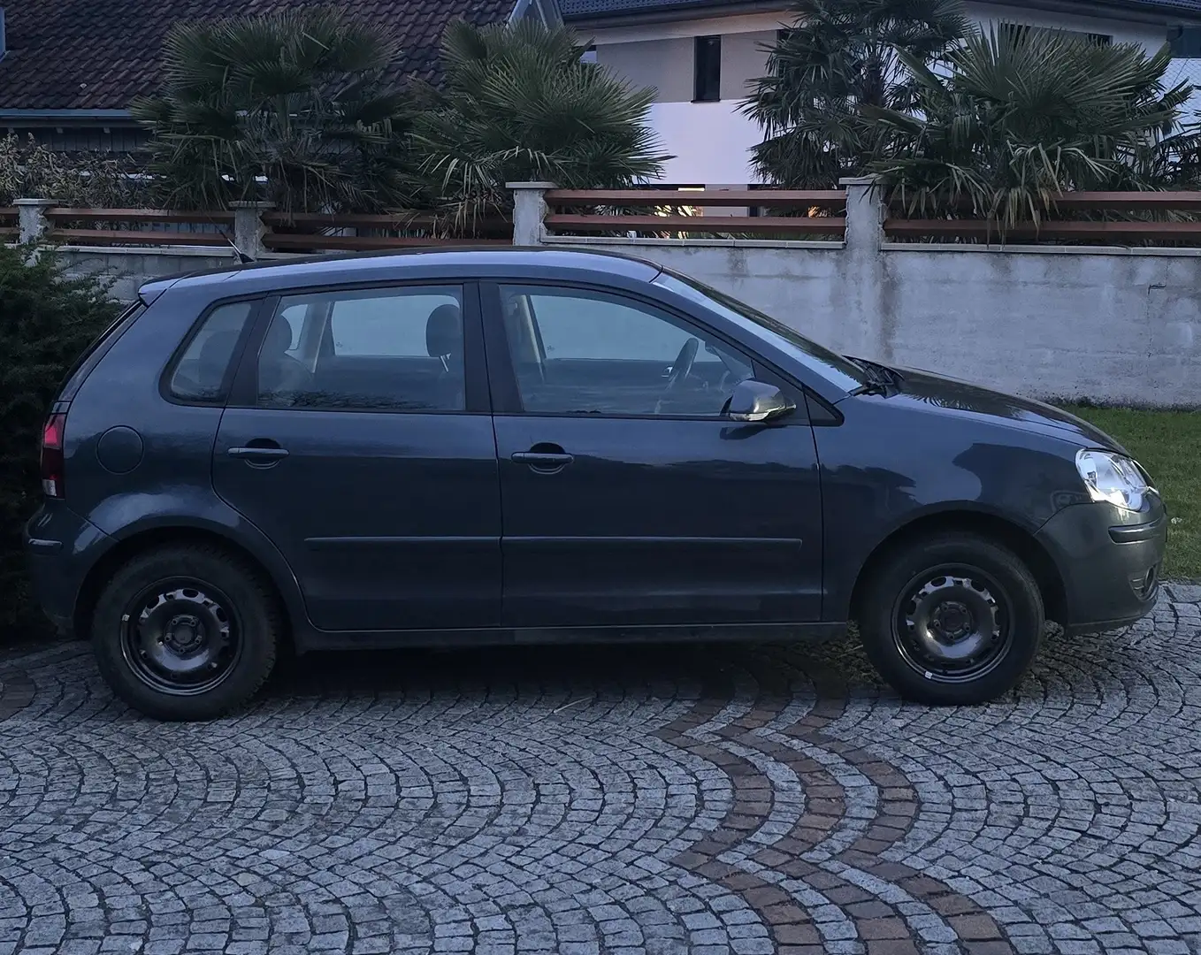 Volkswagen Polo Trendline 1,4 - 2