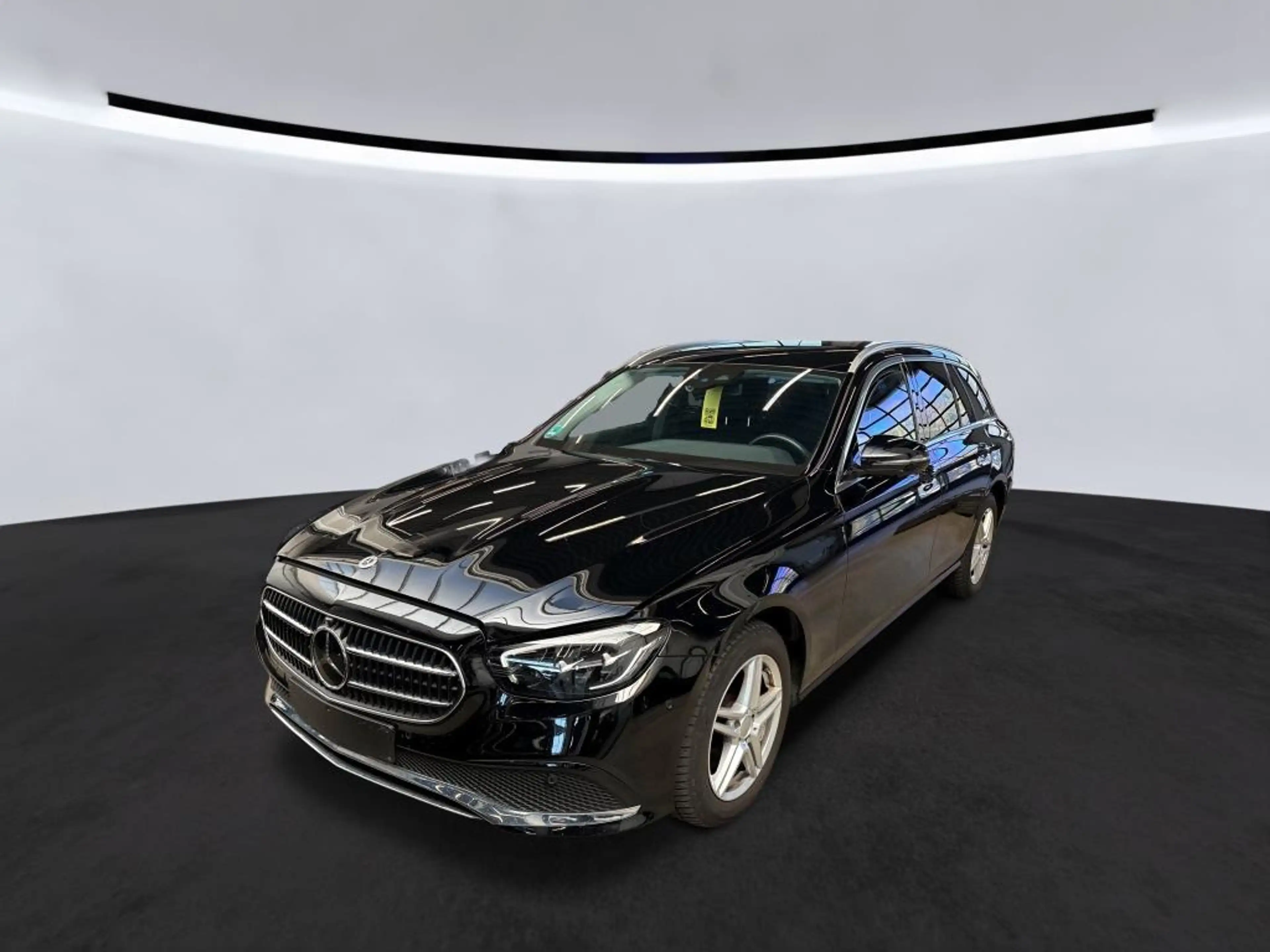 Mercedes-Benz E 220 d T 4Matic Avantgarde *Distro+*Wide*360°* Avantga