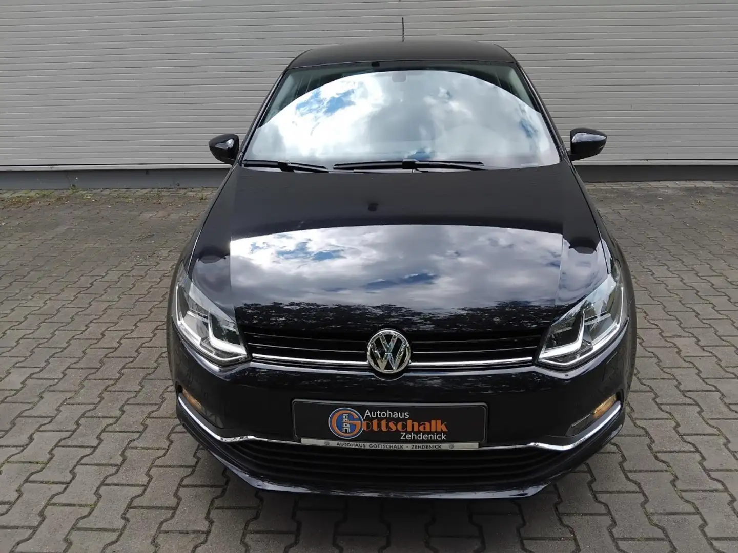 Volkswagen Polo 1.0 BMT/Start-Stopp FRESH Klima Einparkhilfe Schwarz - 2