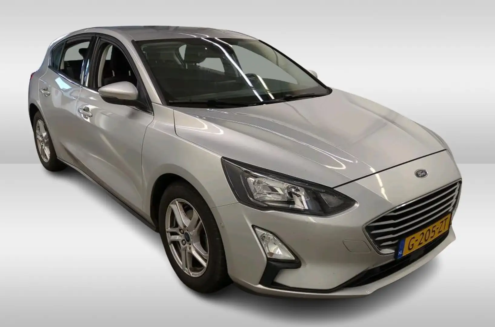 Ford Focus 1.5D 120PK 5Drs./ Trend Edition Business / Airco-e Grijs - 2