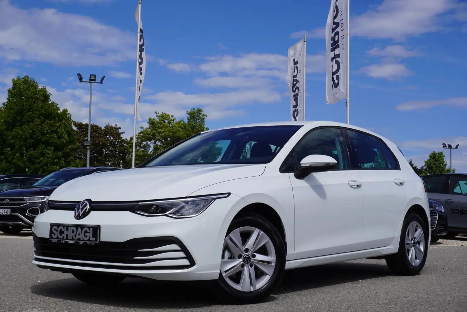 Volkswagen Golf VIII 1.5 eTSI LIFE+LED+SITZHEIZUNG+APP-CON Weiß - 2