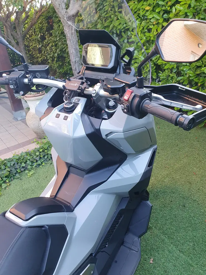 Honda X-ADV 750 DCT Gri - 1