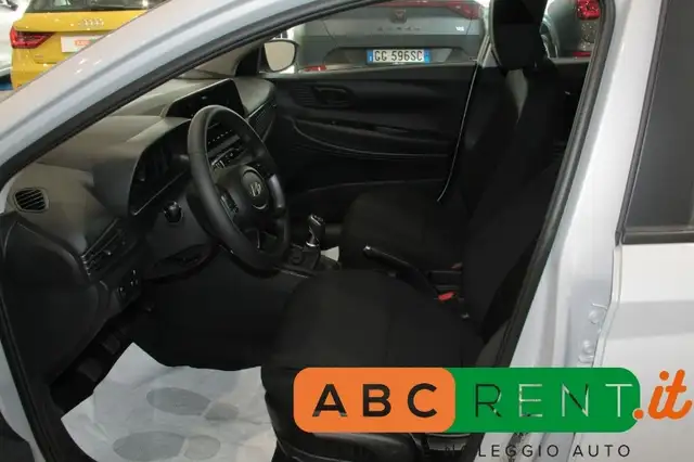 Hyundai I20 view 9