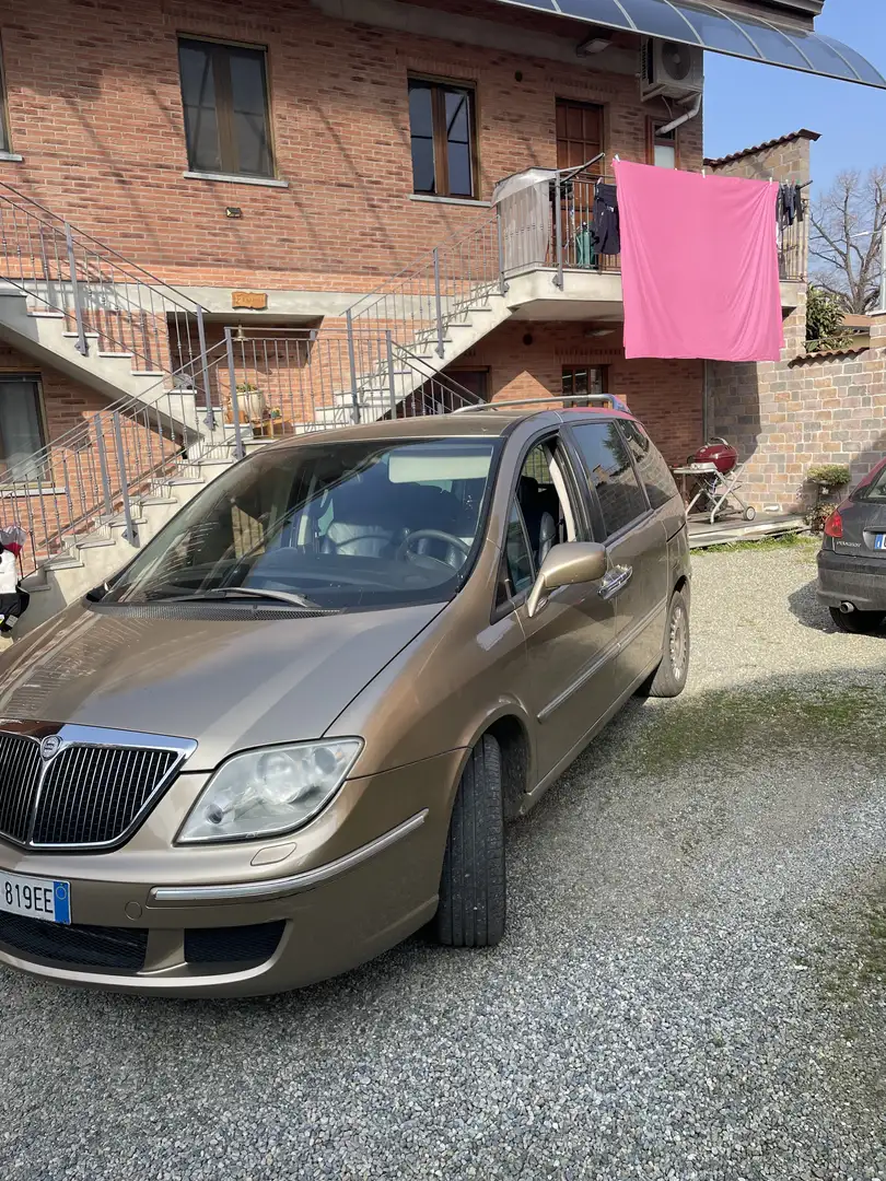 Lancia Phedra 2.2 jtd Emblema 6m - 1