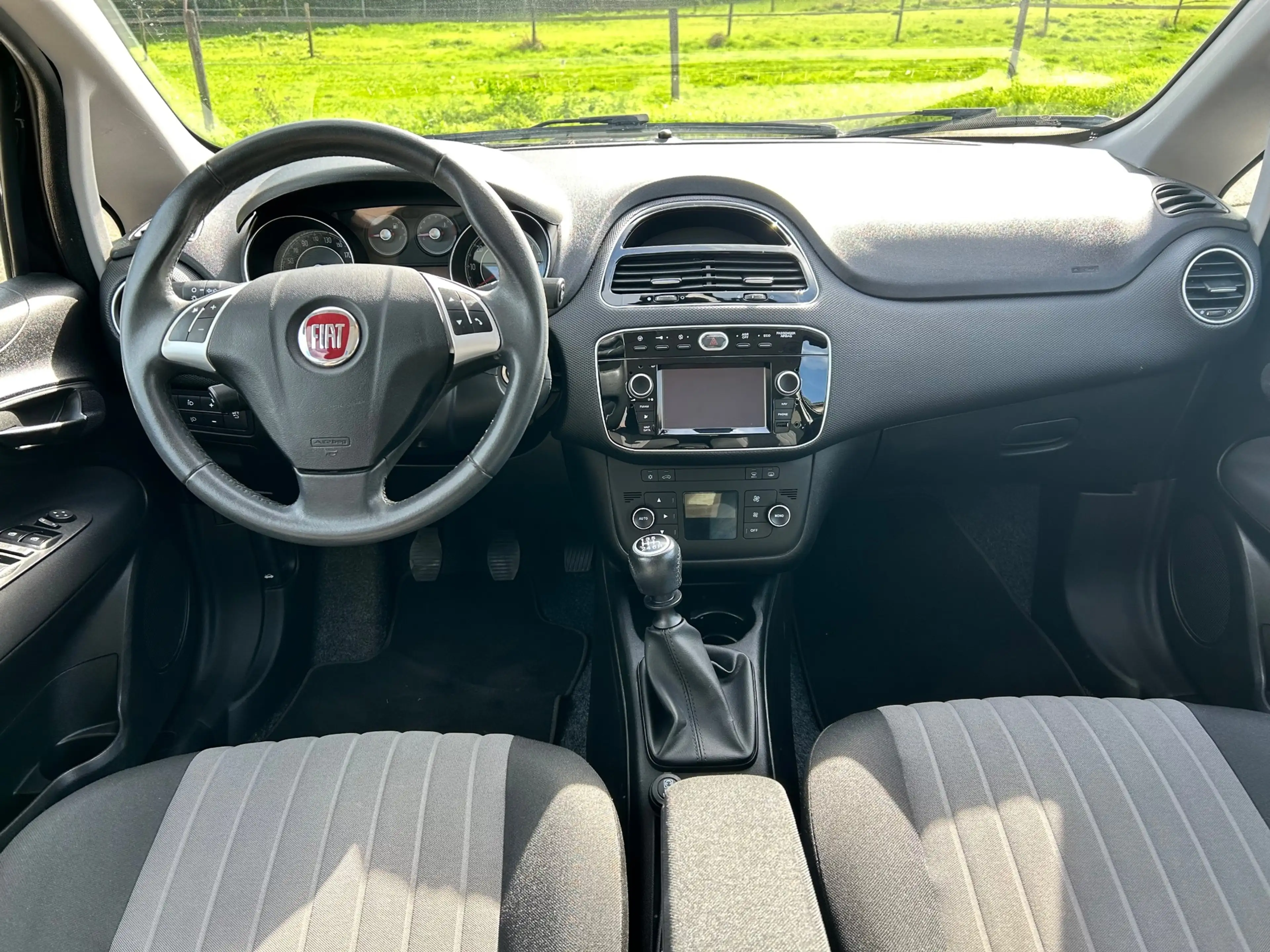 Fiat Punto Evo 0.9 TwinAir Sempre // Nieuwe APK // Airco — photo 13