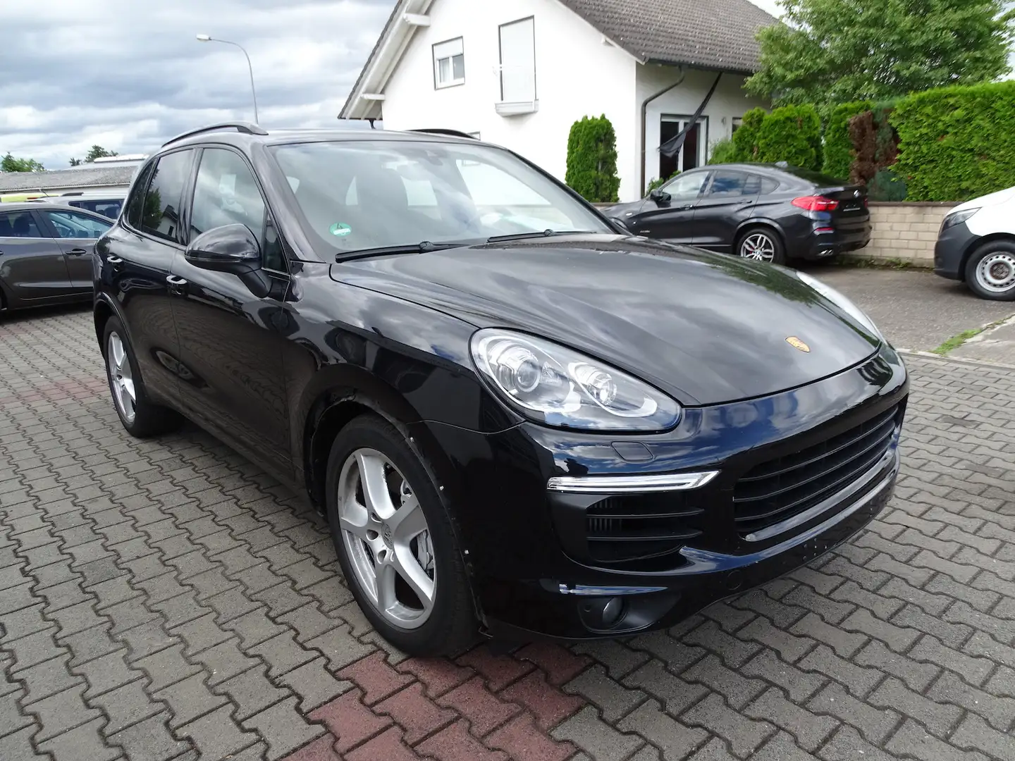 Porsche Cayenne S 4,2l Diesel PCM, Panorama, 20 Zoll LM Felge Schwarz - 1