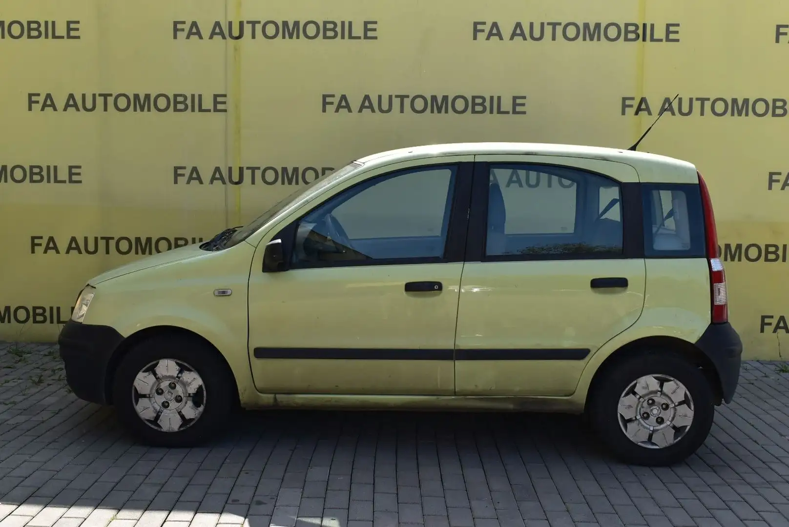 Fiat Panda 1.1 8V Active Grün - 2