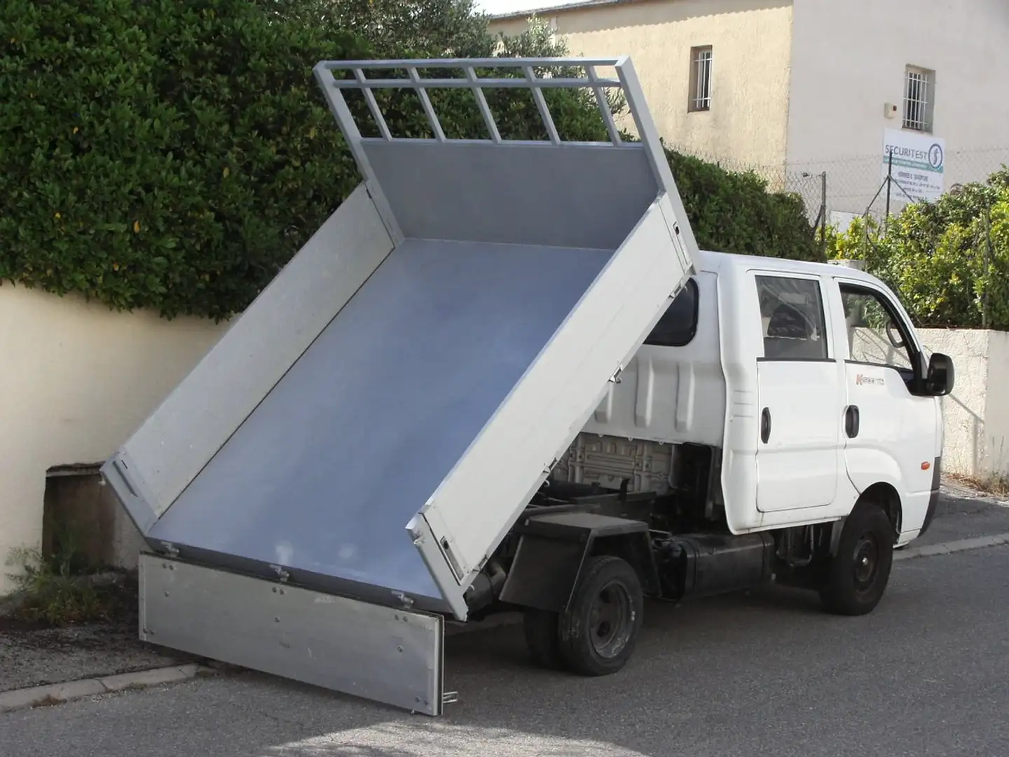 Kia K2500 Benne basculante, Double cabine 6 places Blanc - 1