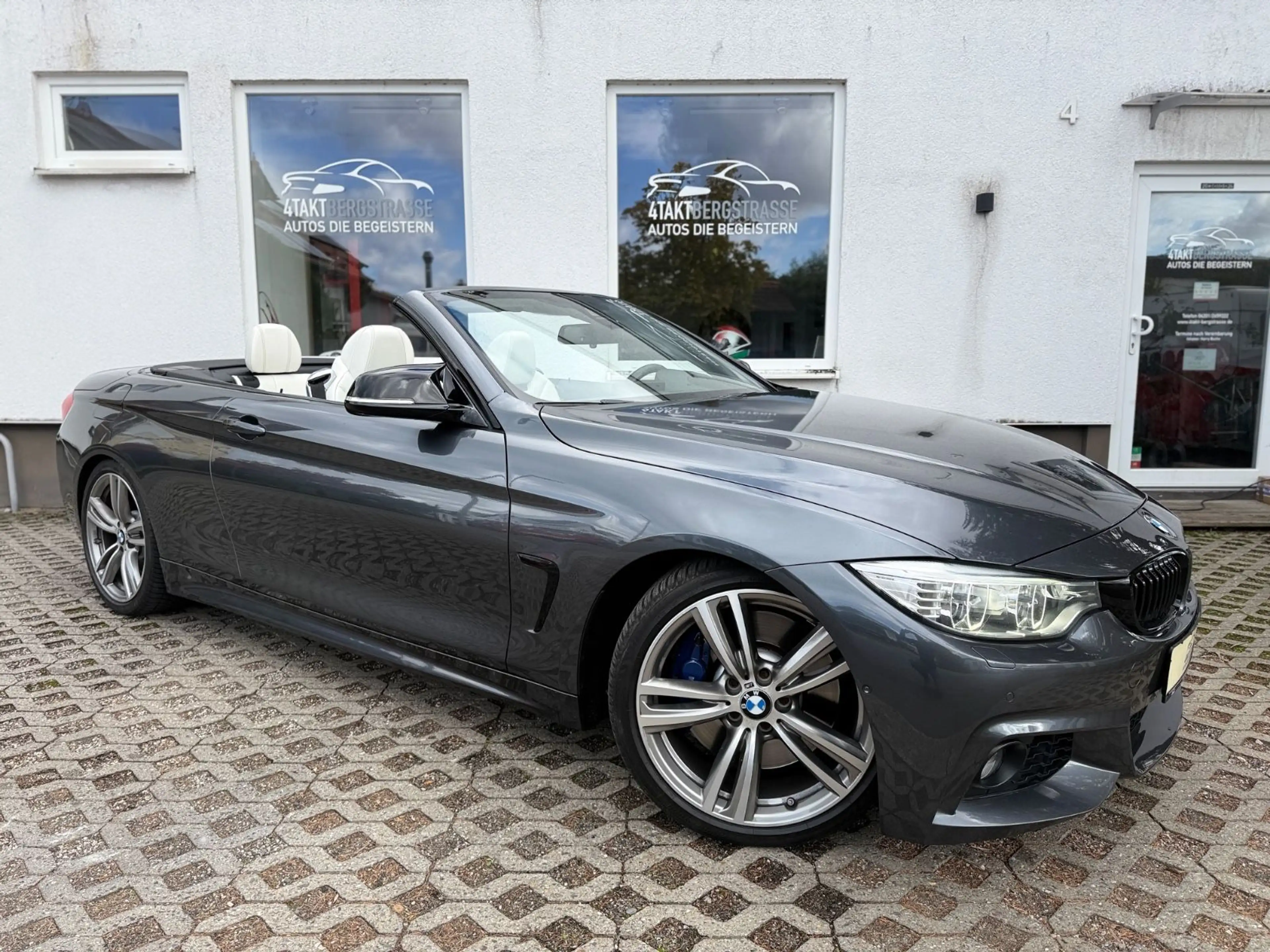 BMW 440 i xDrive Cabrio M-Paket Navi HUD h/k LED 19" — photo 4