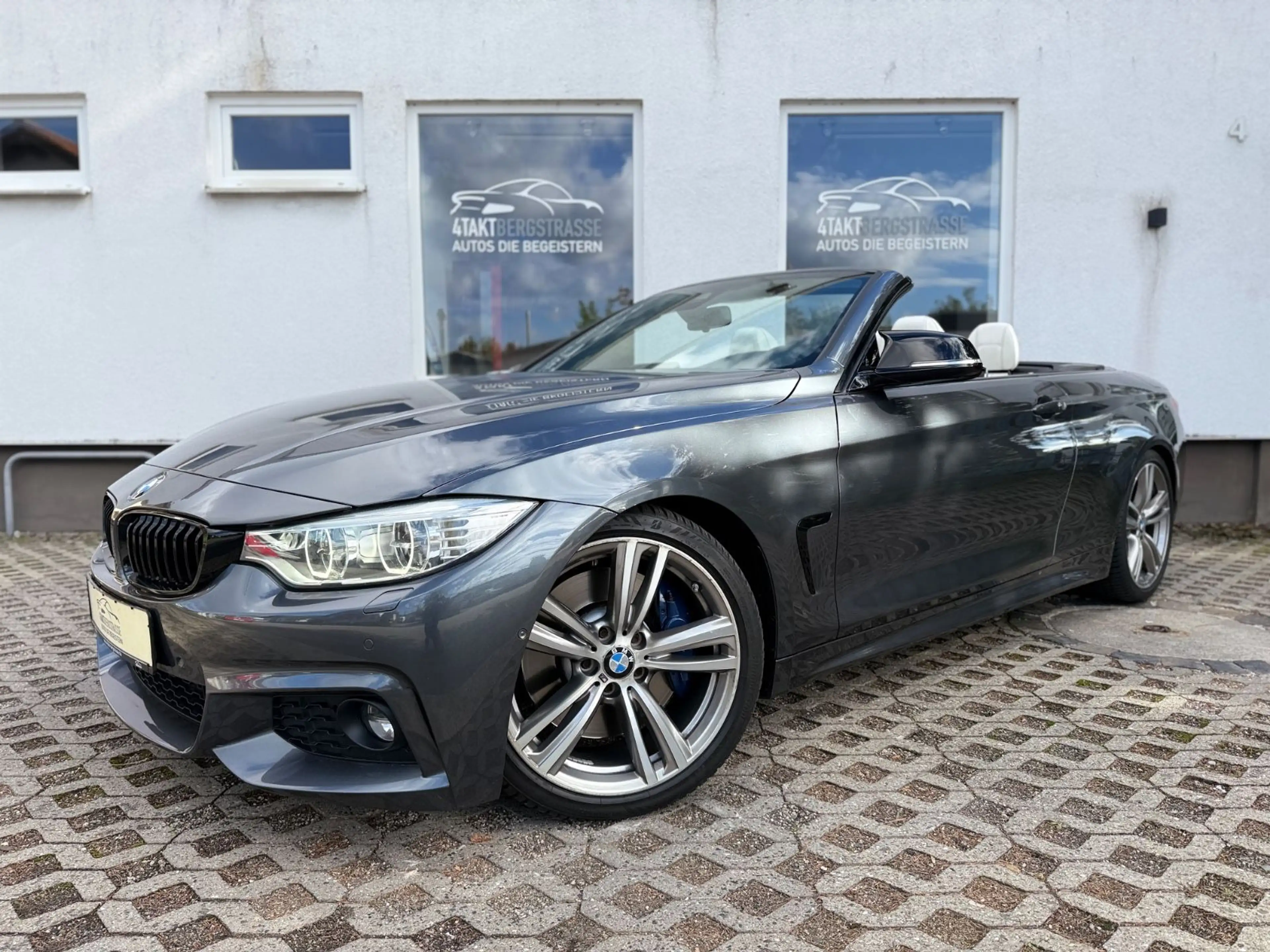 BMW 440 i xDrive Cabrio M-Paket Navi HUD h/k LED 19" — photo 2
