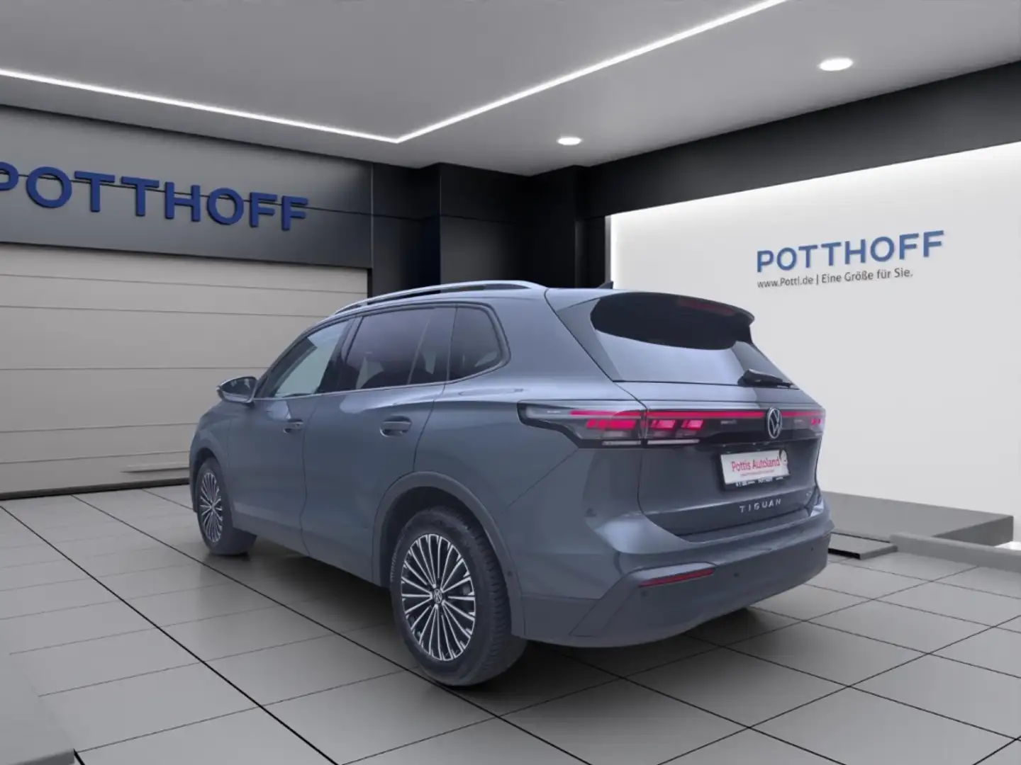 Volkswagen Tiguan 1.5 eTSI DSG LIFE NAVI AHK KAMERA PDC Grau - 2