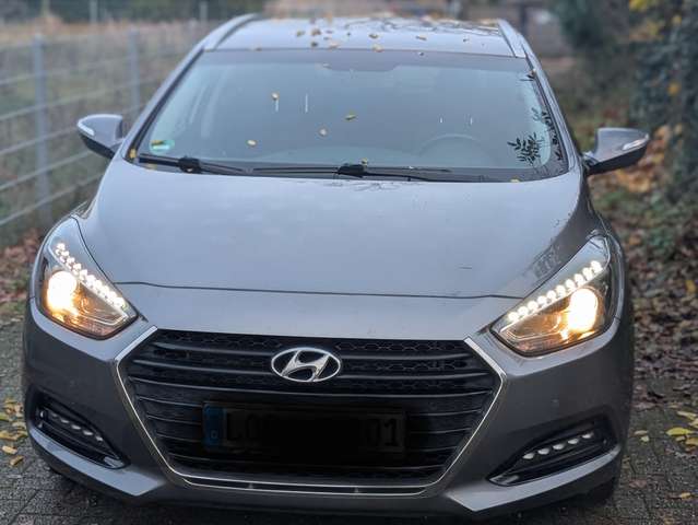 Imagine Hyundai i40 i40 Kombi blue 1.6 Trend