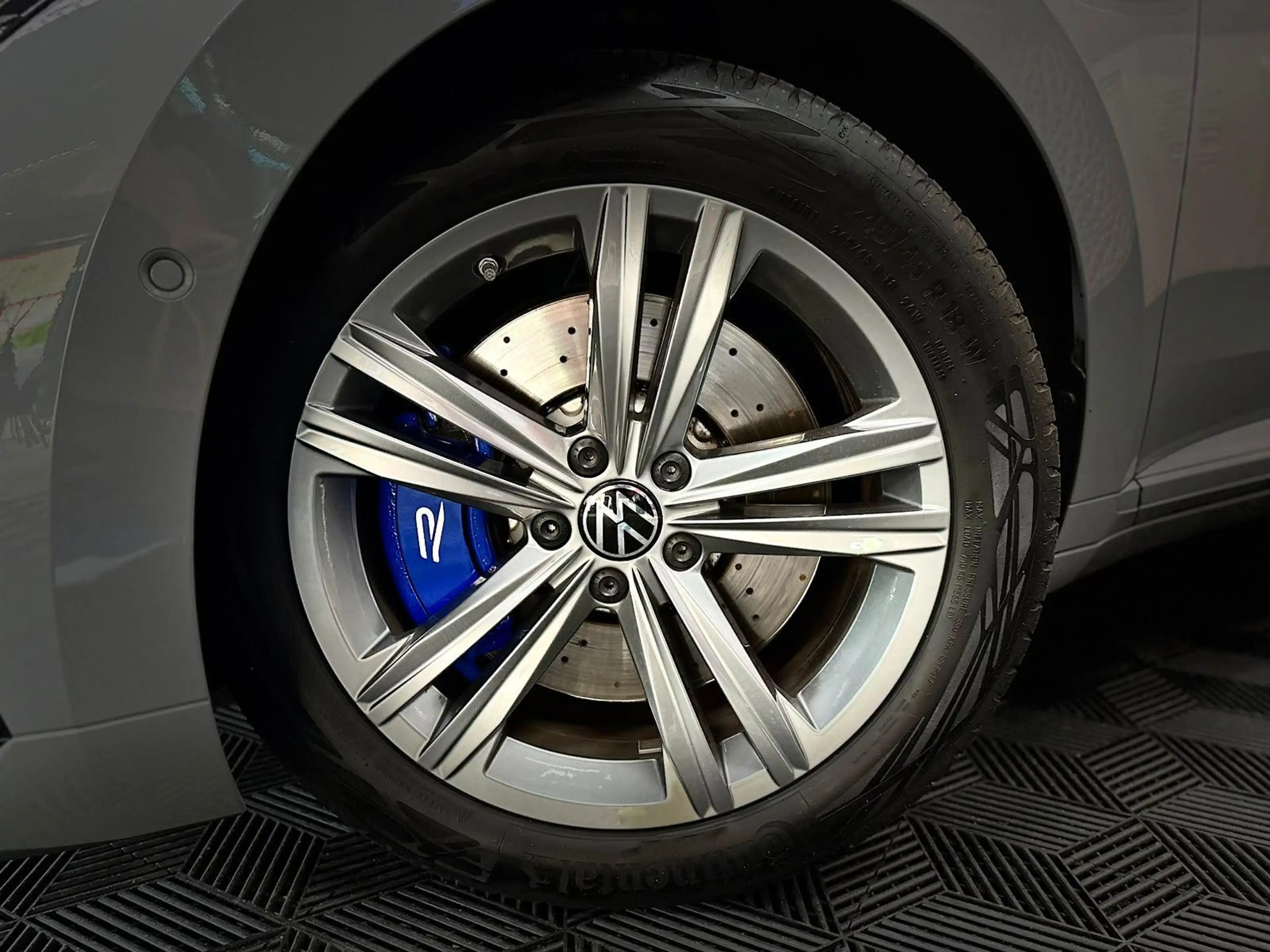 Volkswagen Arteon R LINE 2.0TSI 4x4 MATRIX#PANO#ACC#SPUR#SH — photo 12