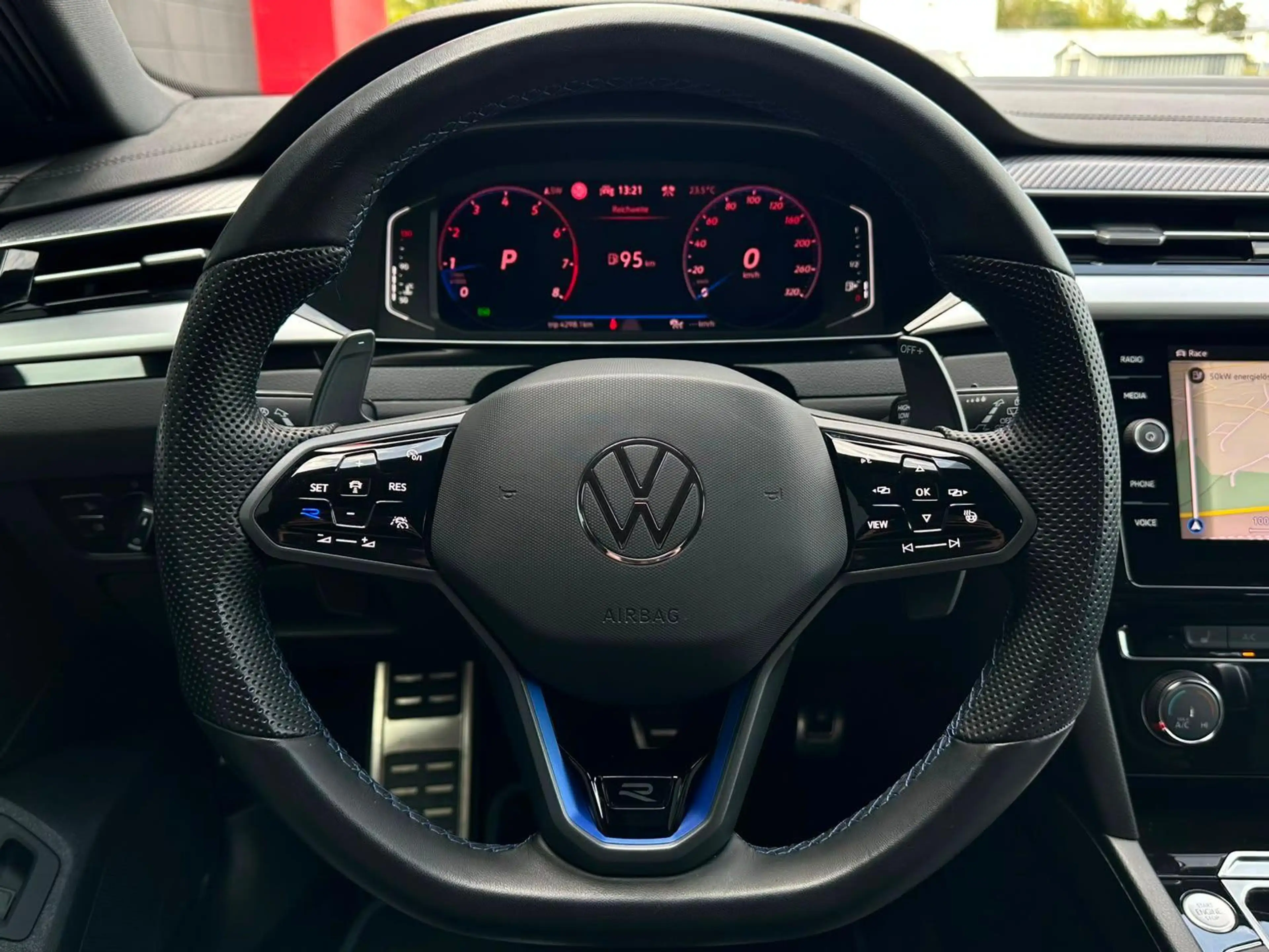 Volkswagen Arteon R LINE 2.0TSI 4x4 MATRIX#PANO#ACC#SPUR#SH — photo 15