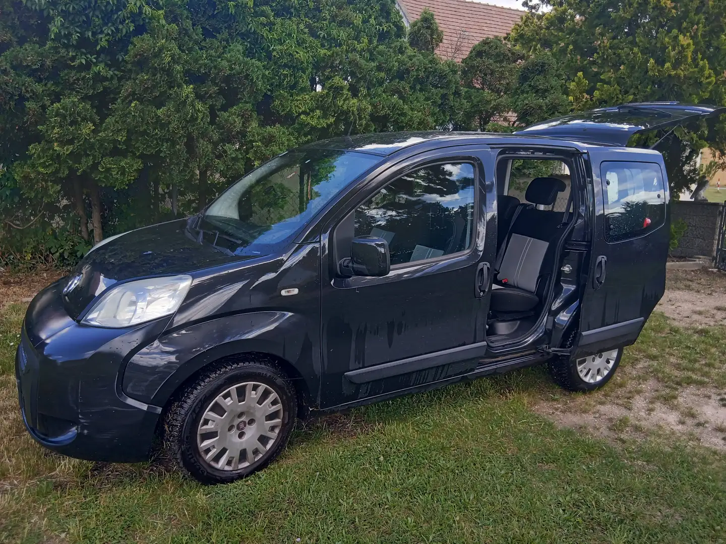 Fiat Qubo Fiorino Qubo 1,4 MPI Active Active Schwarz - 1