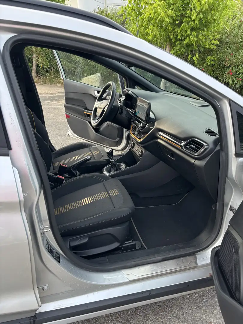 Ford Fiesta Fiesta 1.0 EcoBoost 100 S Gris - 2