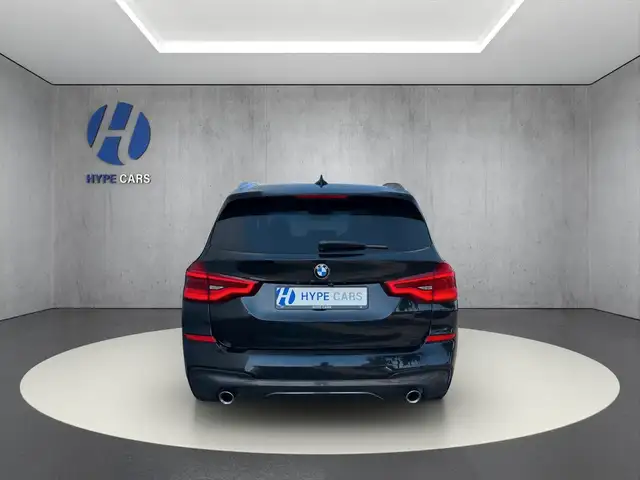BMW X3 view 8