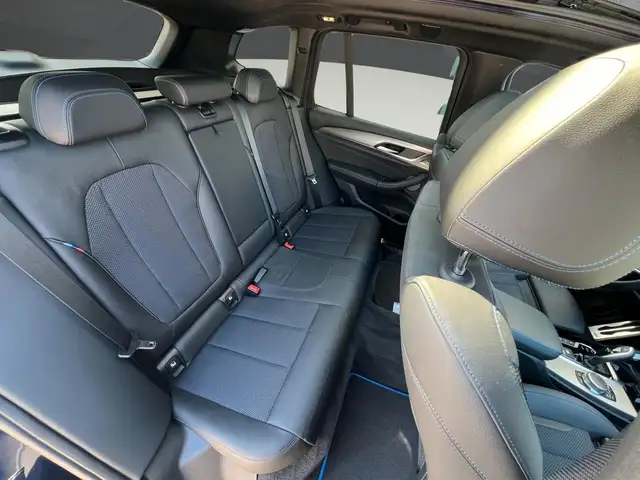 BMW X3 view 14