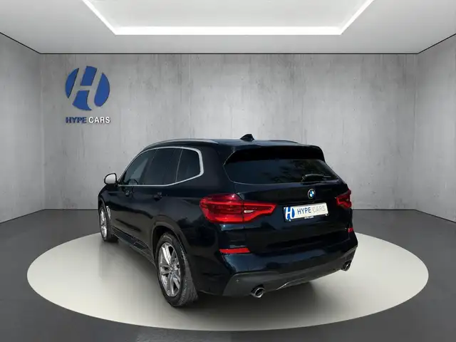 BMW X3 view 5