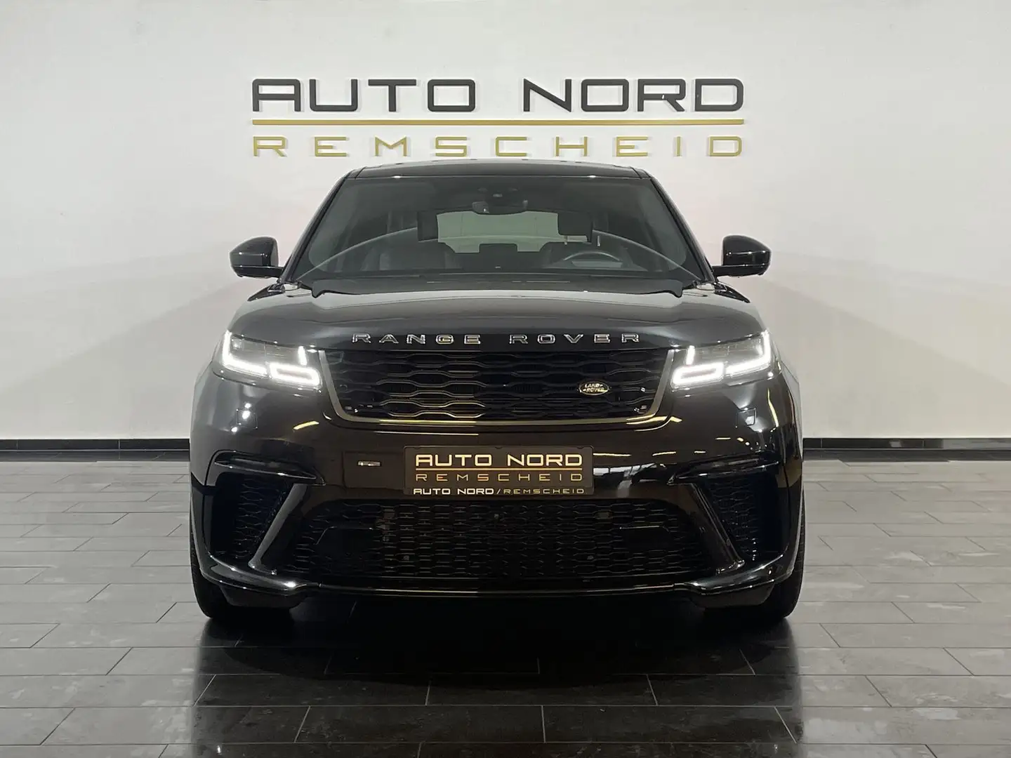 Land Rover Range Rover Velar SV Autobio.Dynamic Edition*22` Schwarz - 2