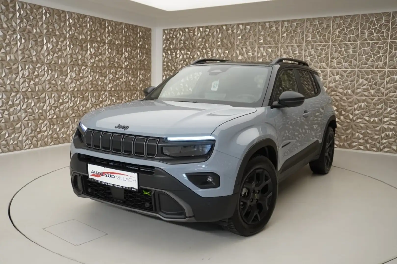 Jeep Avenger 4XE UPLAND Weiß - 1
