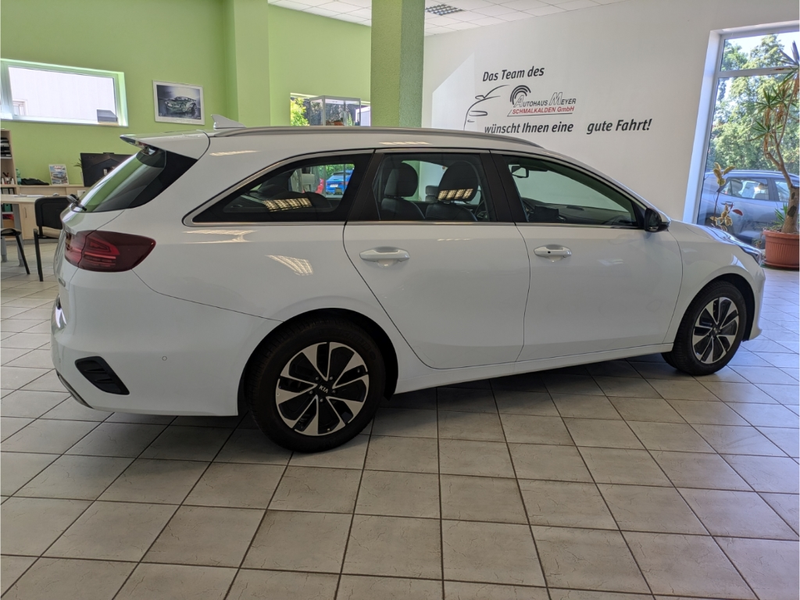 Kia Ceed SW / cee'd SW 1.6 PHEV Spirit+LED+Einparkhilfe vorn+hinten+Absta — photo 6