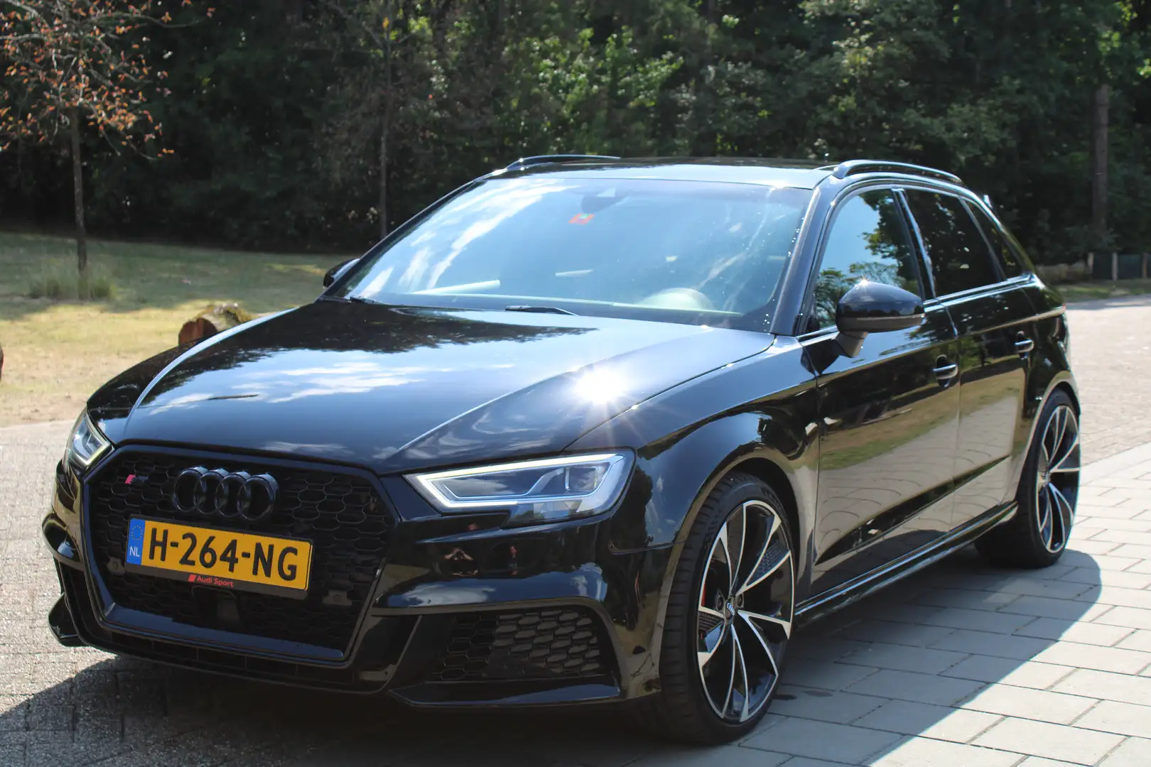 Audi S3 2.0 TFSI STAGE 2 400PK Full-option Zwart - 1