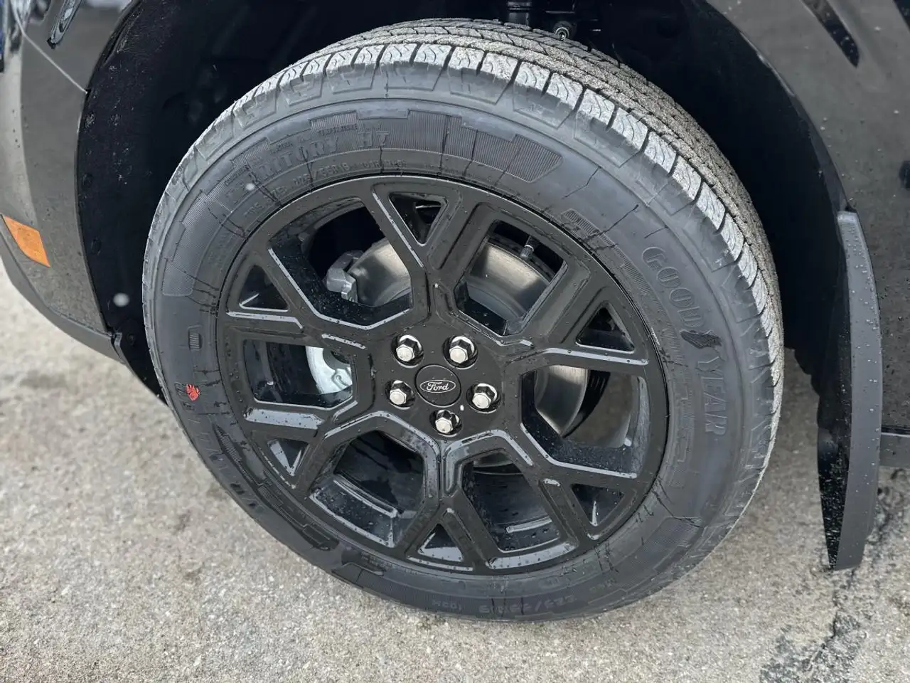 Ford Maverick снимка Ford Maverick
