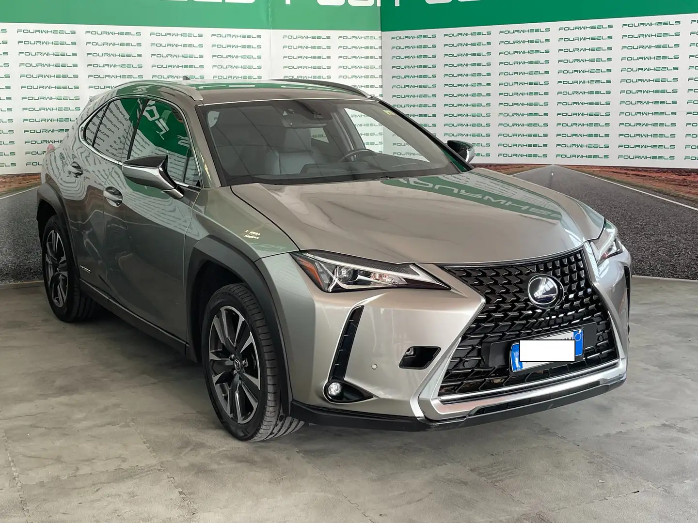 Lexus UX 200 UX 250h Hybrid 2WD Suv anche noleggio Gri - 1