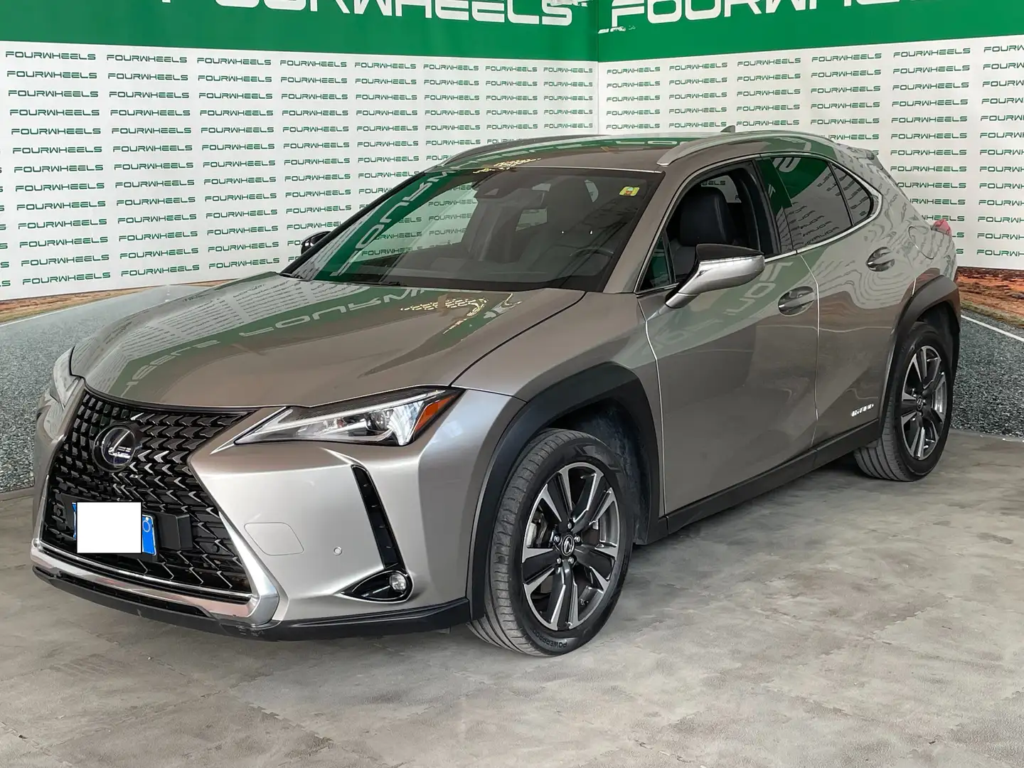 Lexus UX 200 UX 250h Hybrid 2WD Suv anche noleggio Gri - 2