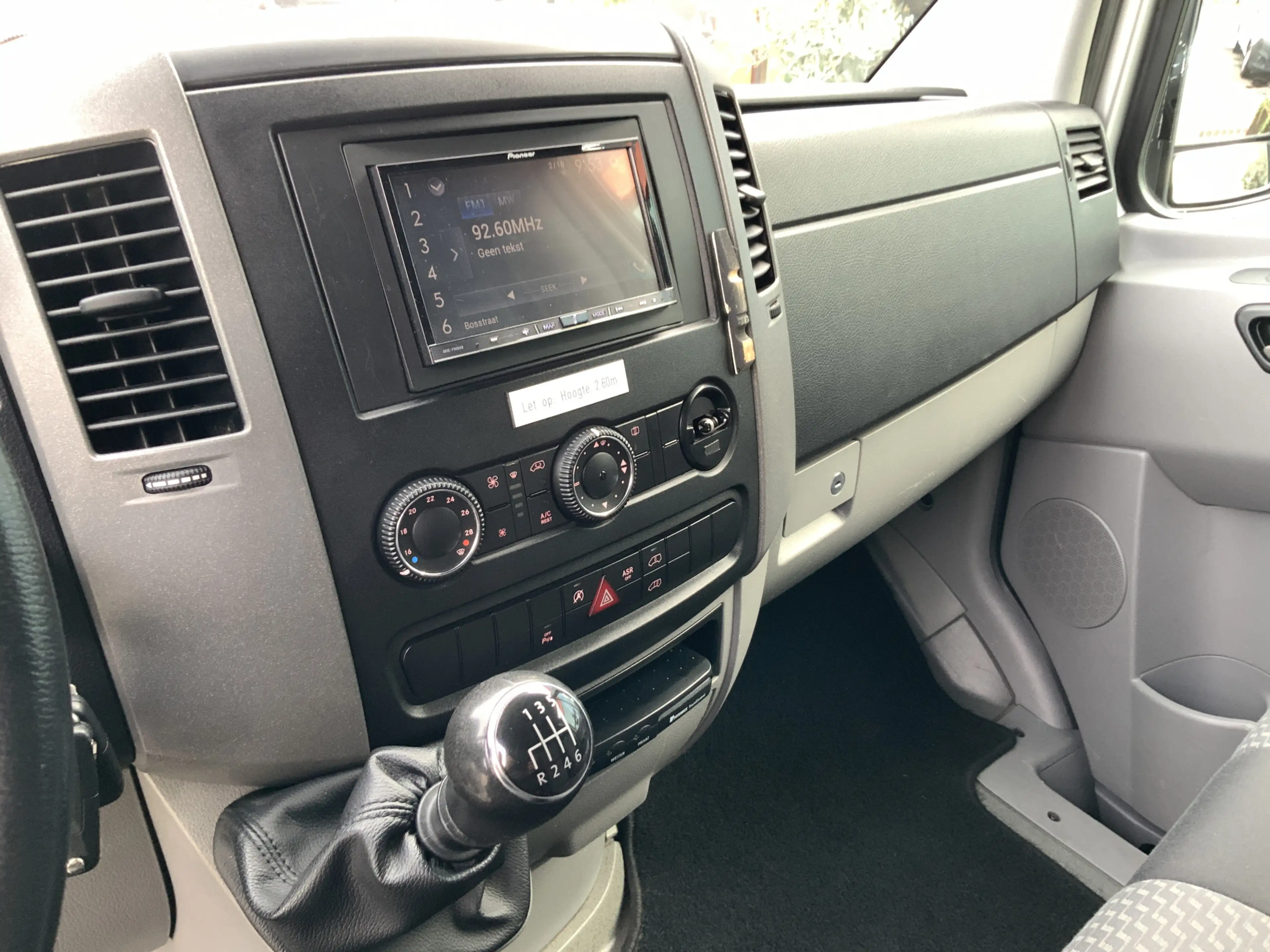 Volkswagen Crafter 32 2.0 TDI L2H2 Met Oprij Platau Airco Cruise 3 Zi — photo 6