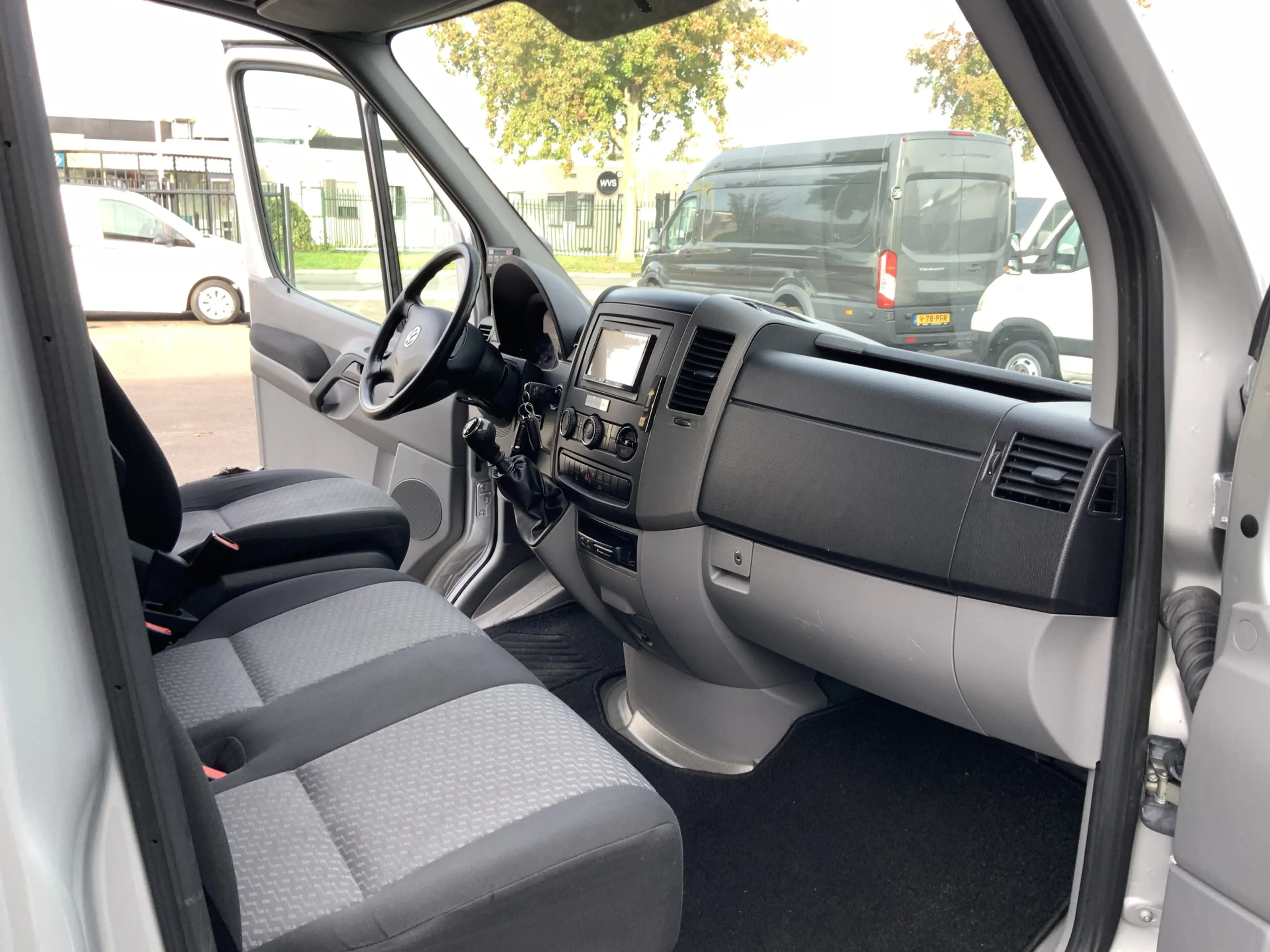 Volkswagen Crafter 32 2.0 TDI L2H2 Met Oprij Platau Airco Cruise 3 Zi — photo 12