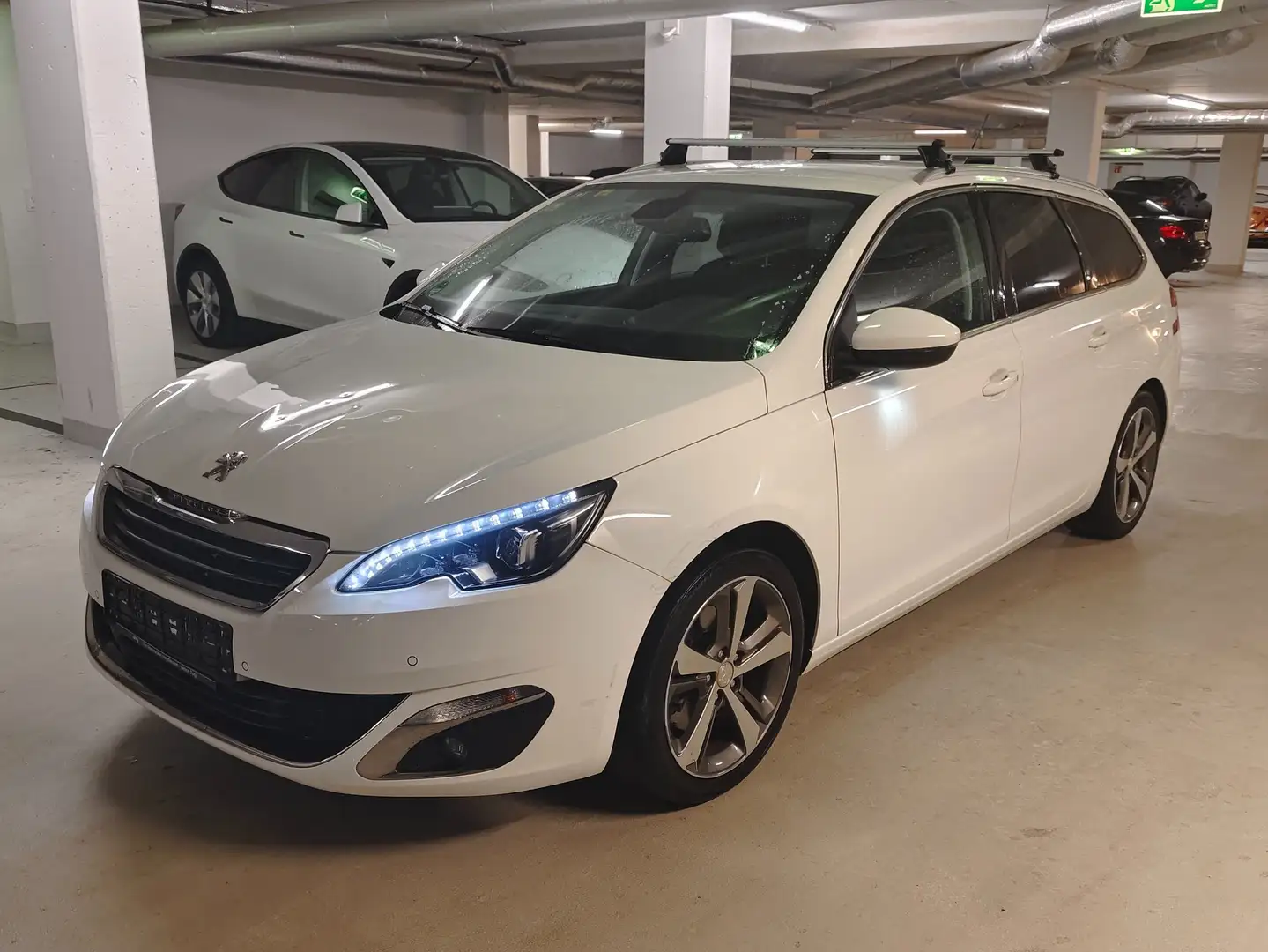 Peugeot 308 SW THP 155 Allure Weiß - 1