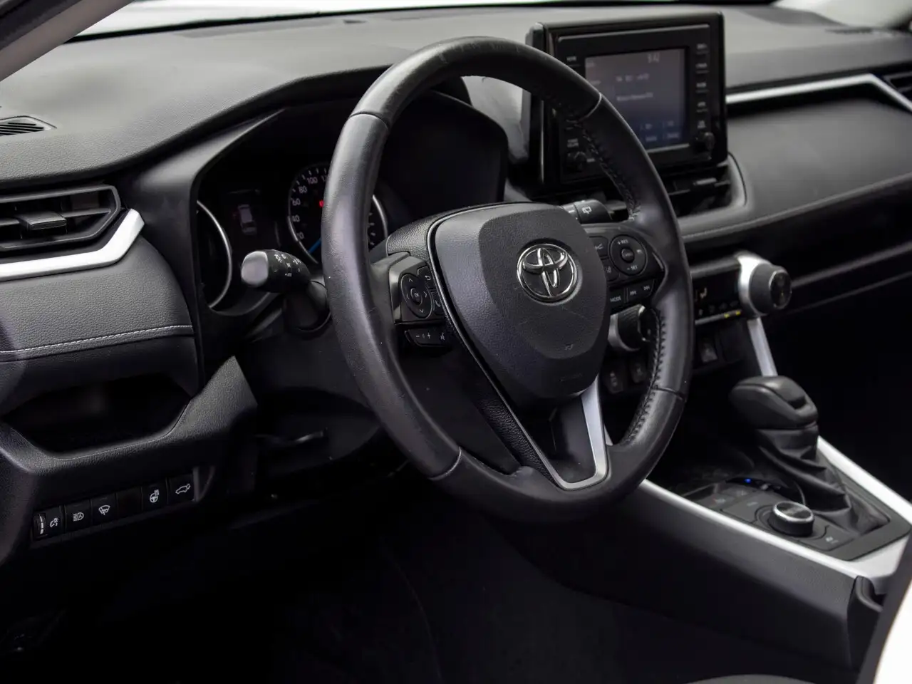 Toyota RAV 4 снимка Toyota RAV 4