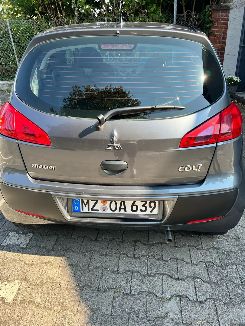 Mitsubishi Colt 1.1 - 2