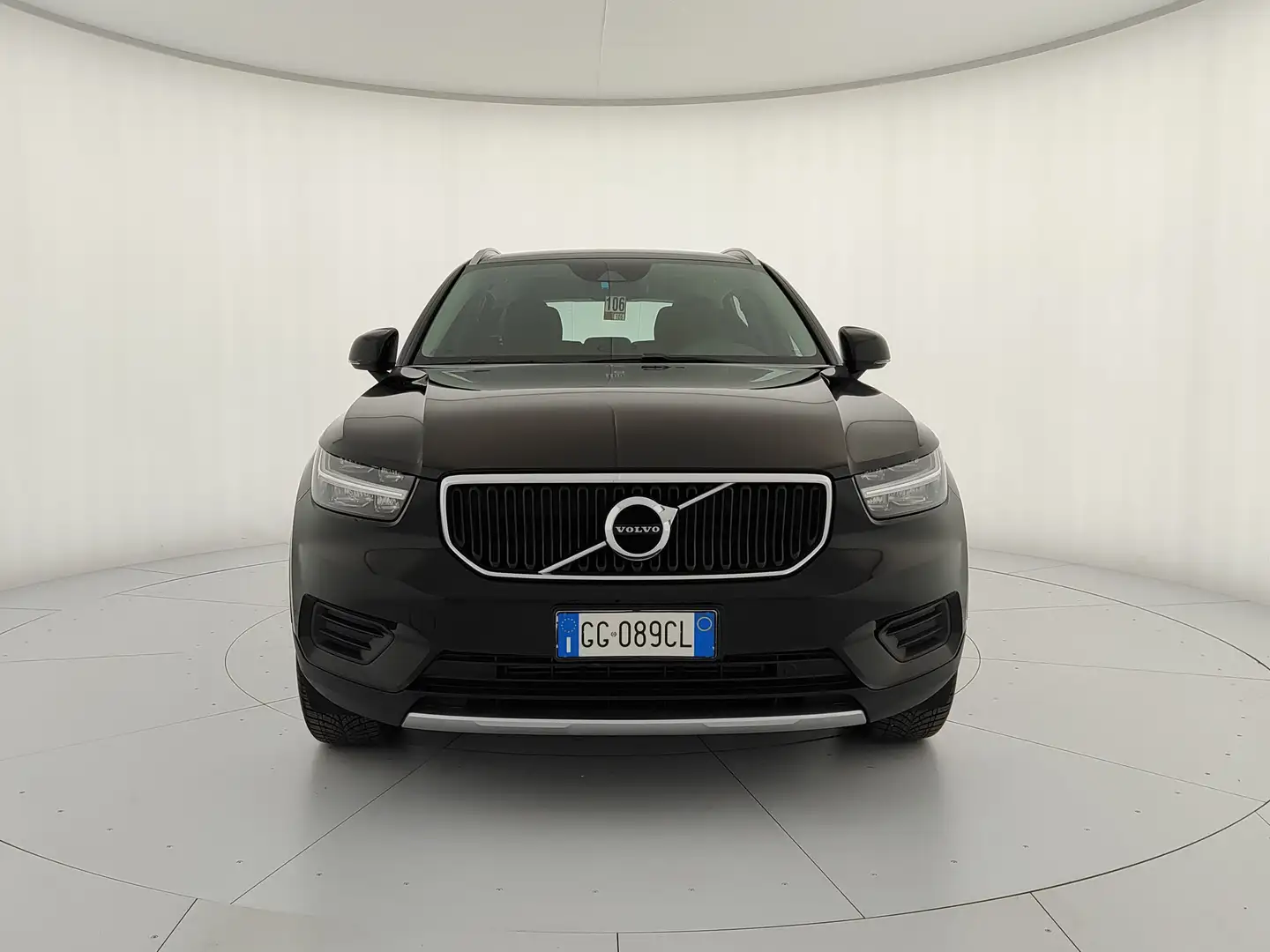 Volvo XC40 1.5 t2 Momentum auto my21 - UNICO PROPRIETARIO Zwart - 2