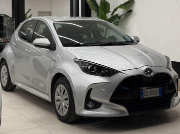 Yaris IV 2020 1.5h Active *117000km**