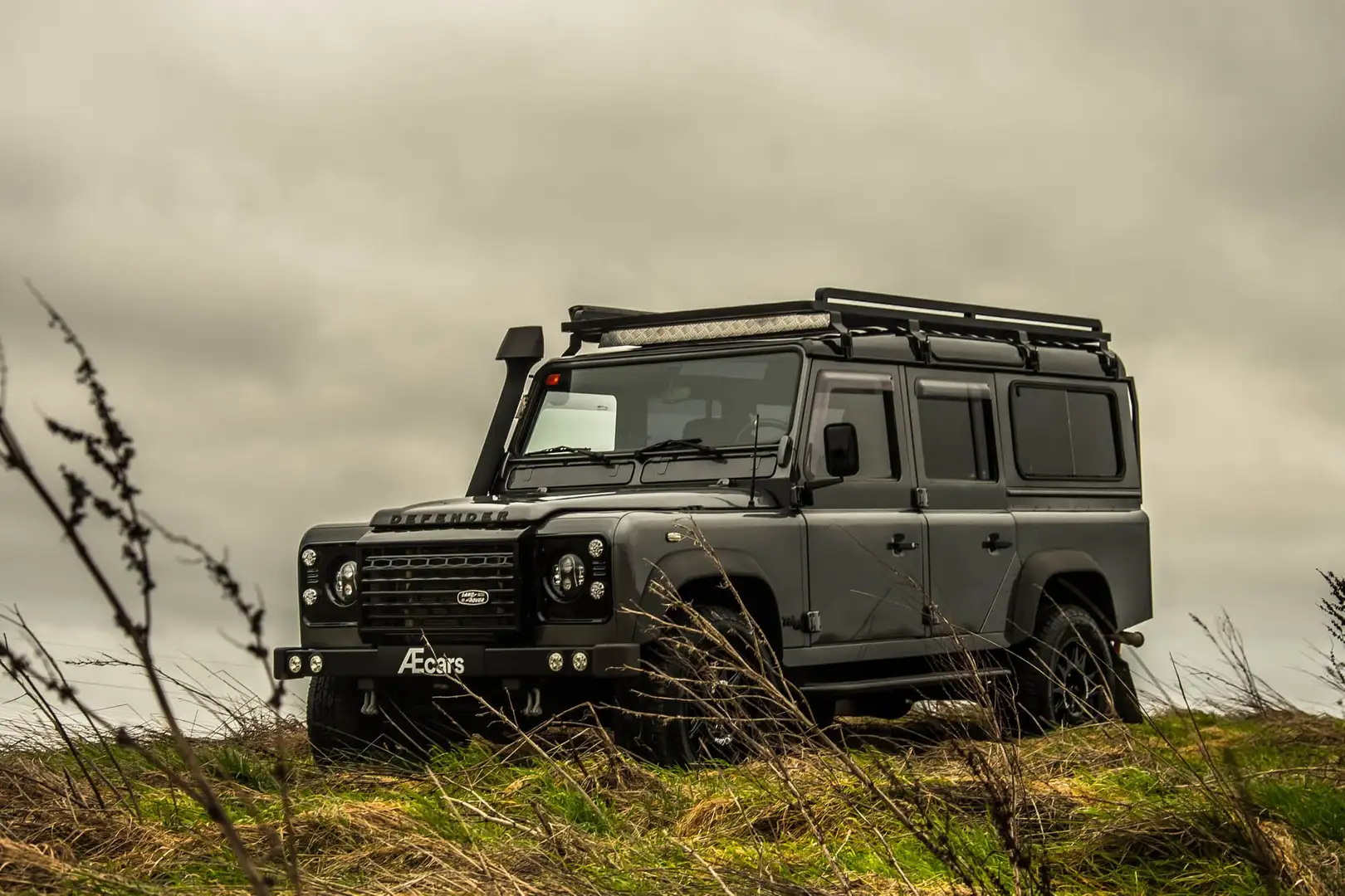 Land Rover Defender 110 TD5 ***CORRIS GREY / CAMERA / TOP CONDITION*** Gris - 2